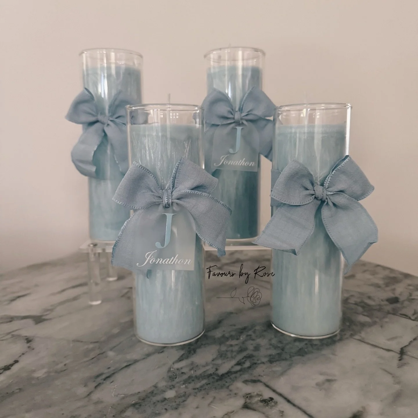 Crystallised candle Favours. 🩵🤍 @favoursbyrose

DM for custom orders and enquiries. 

#baby #birthday #newborn #newbornarrangement #newbornsetup