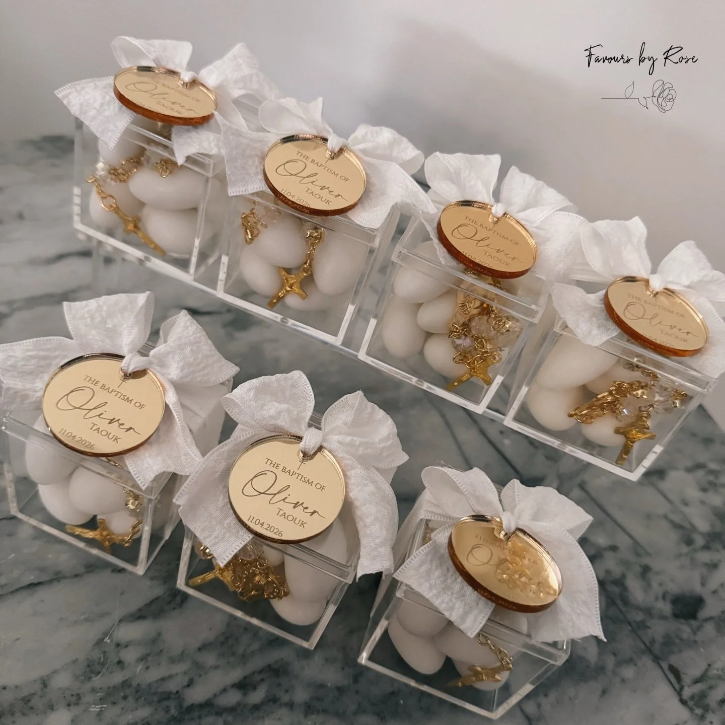 Elevate the classic sugar almond boxes with a precious rosary bracelet. Totally customizable and suitable for every occasion. 

DM for custom orders and enquiries. 

#baby #birthday #newborn #newbornarrangement #newbornsetup favours