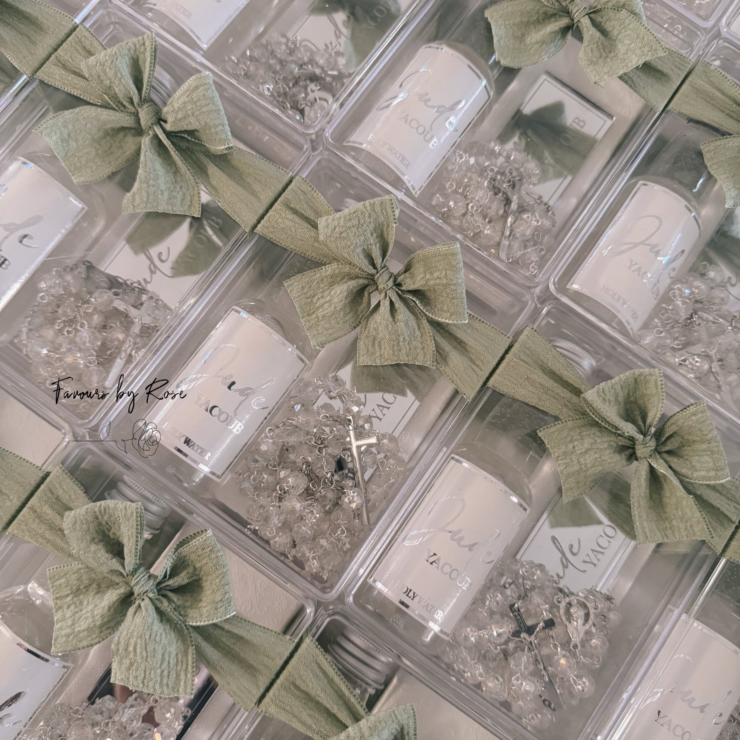 Baby Jude 🤍 DM for custom orders and enquiries. @favoursbyrose 

#nakedchocolatebars #favoursbyrose #chocolatefavours #sydneyfavours #newbornfavours