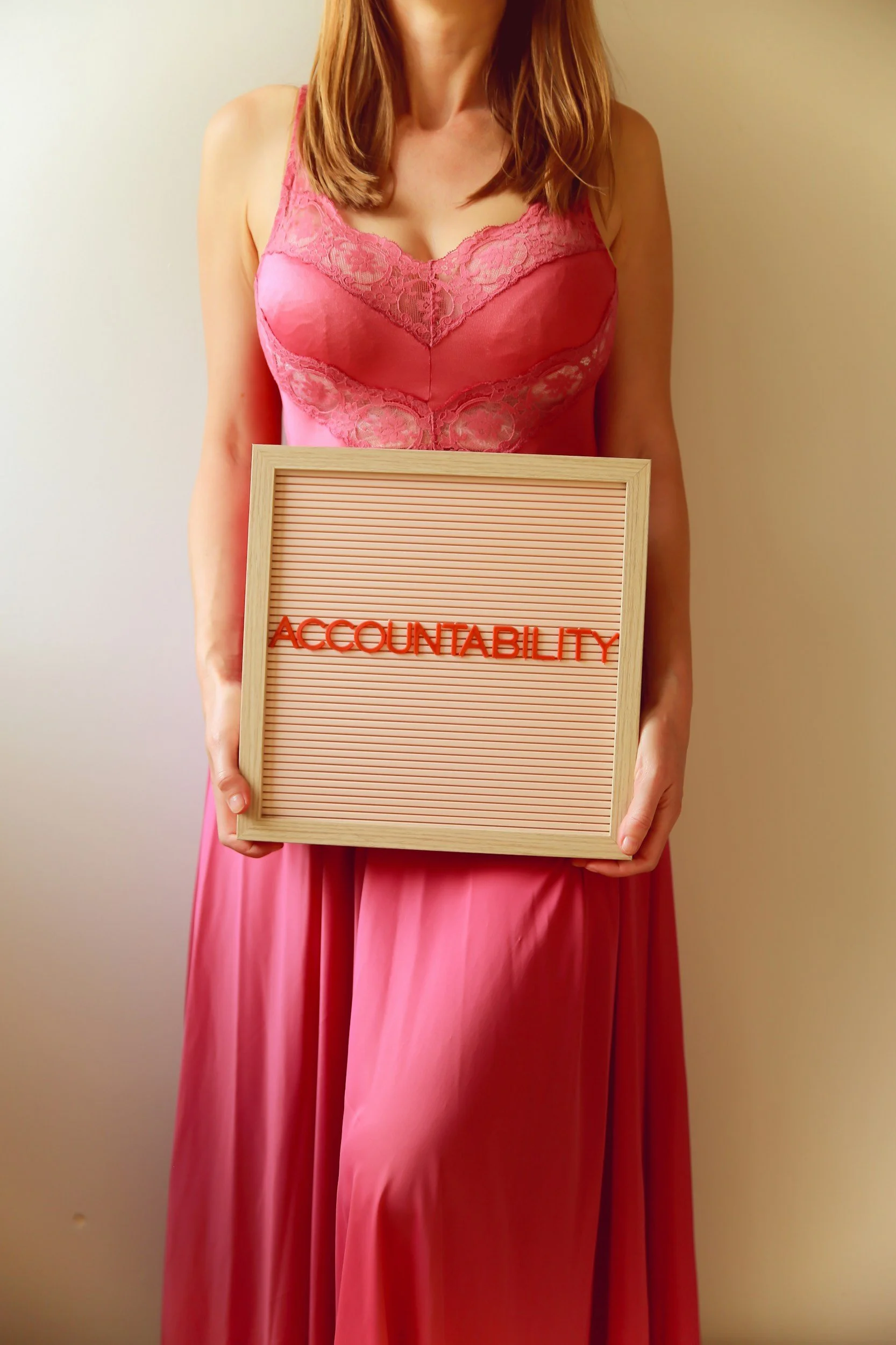 corkboard sign with text reading accountability representing emotional maturity, and healthy communication in relationships explained by a therapist in Torrance, CA.