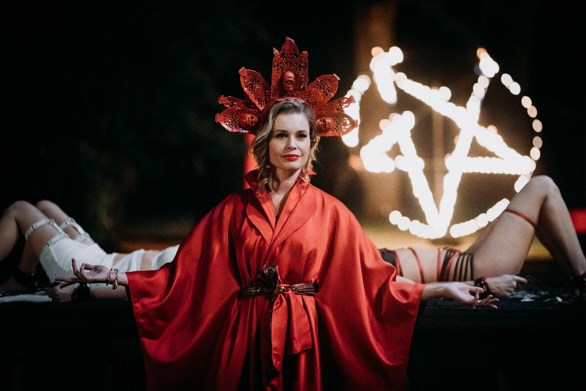 Satanic Panic (2019) Review