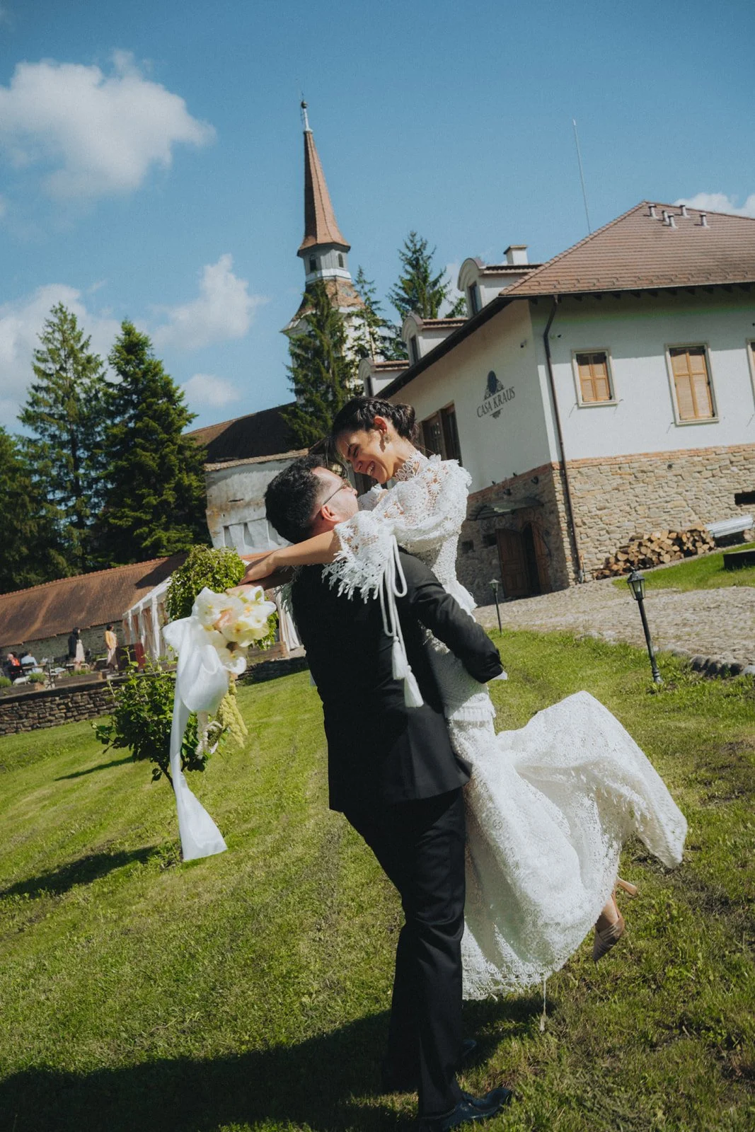 Romania wedding photographer / Transylvania wedding photographer / Criț wedding / Casa Kraus