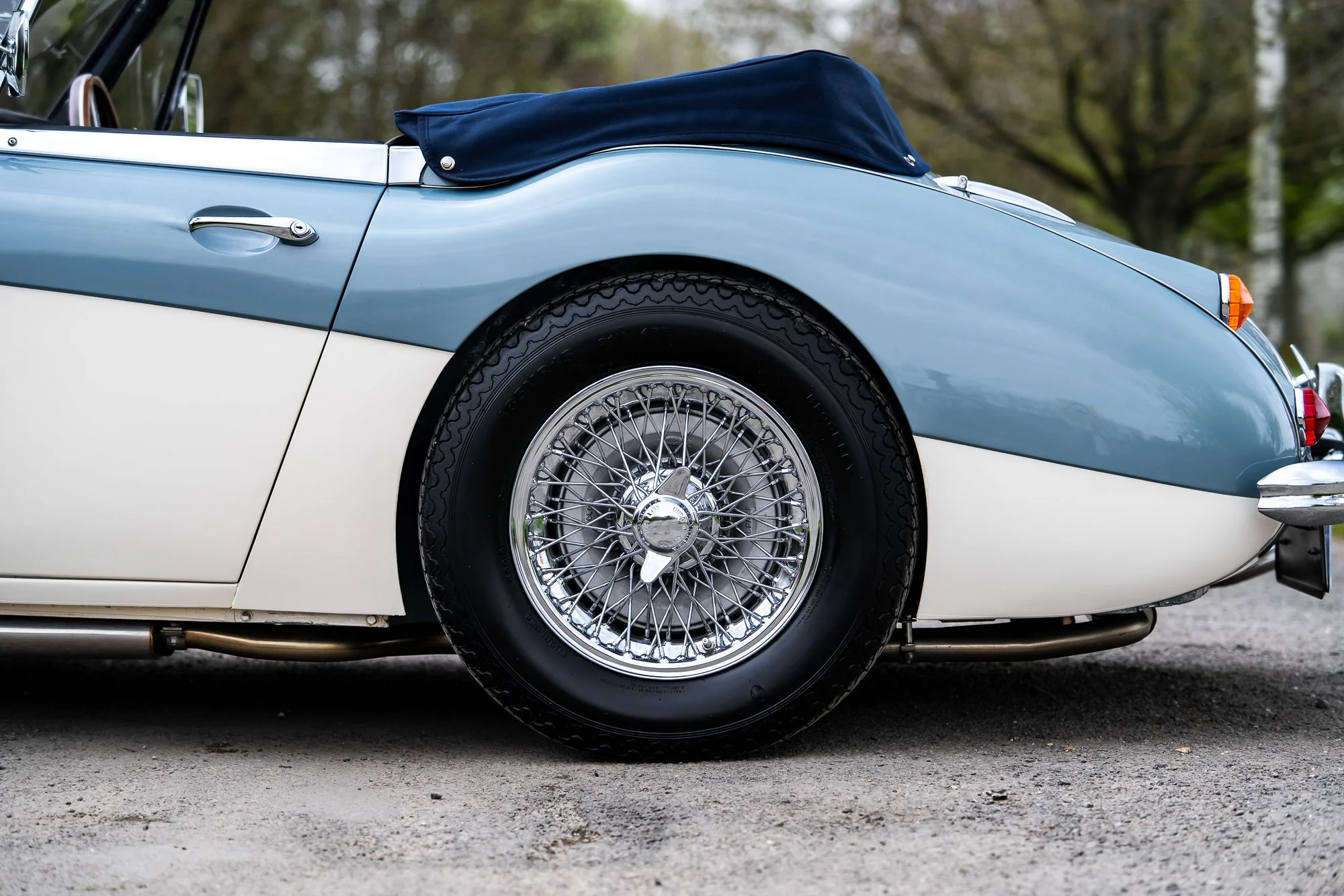 Austin Healey 3000_exterior1-3.jpg