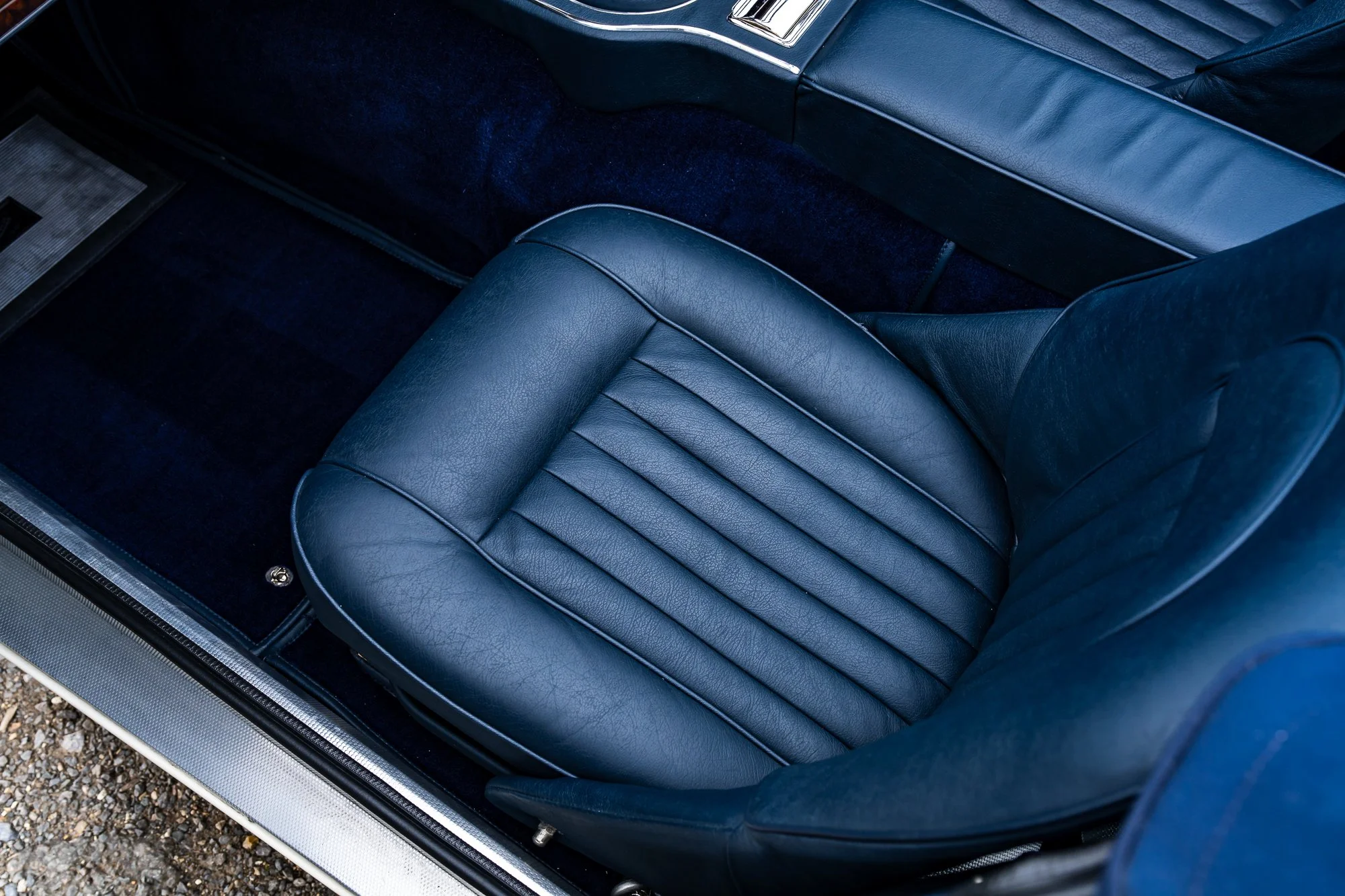 Austin Healey 3000_interior-5.jpg