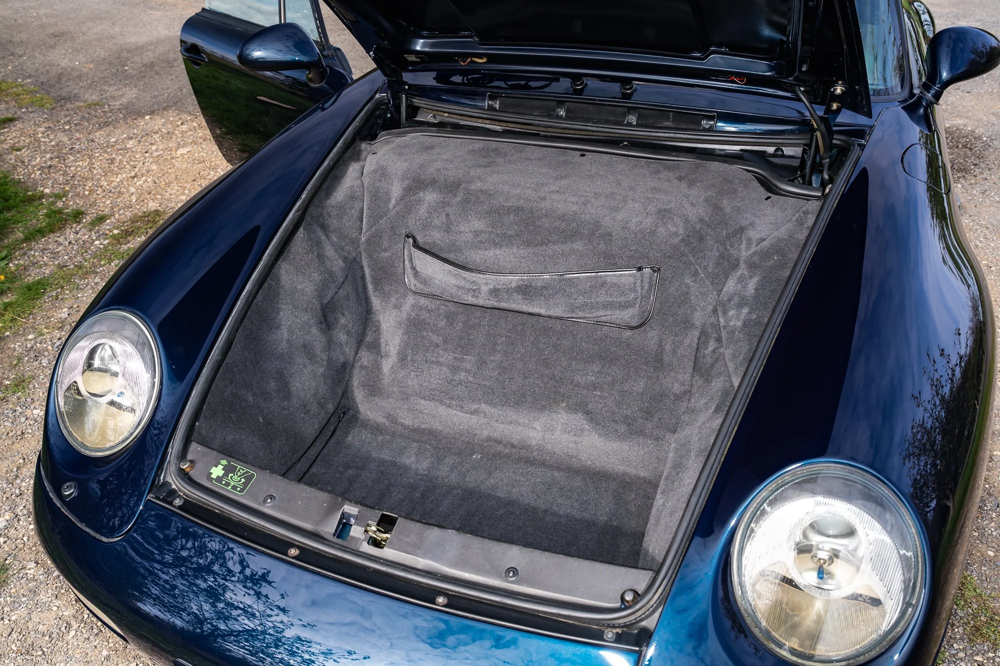 Porsche_993_Targa_interior-22.jpg