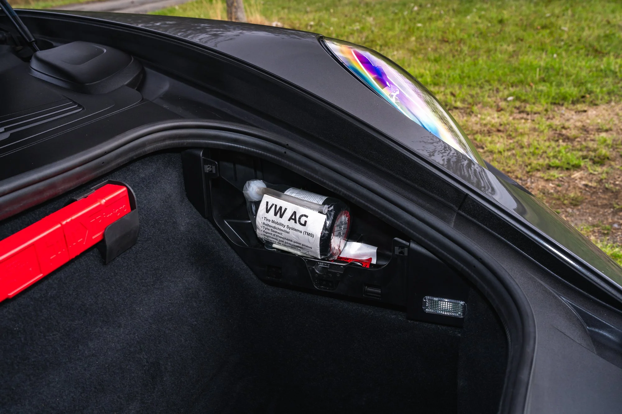 Porsche_911_Carrera_4_interior-26.jpg