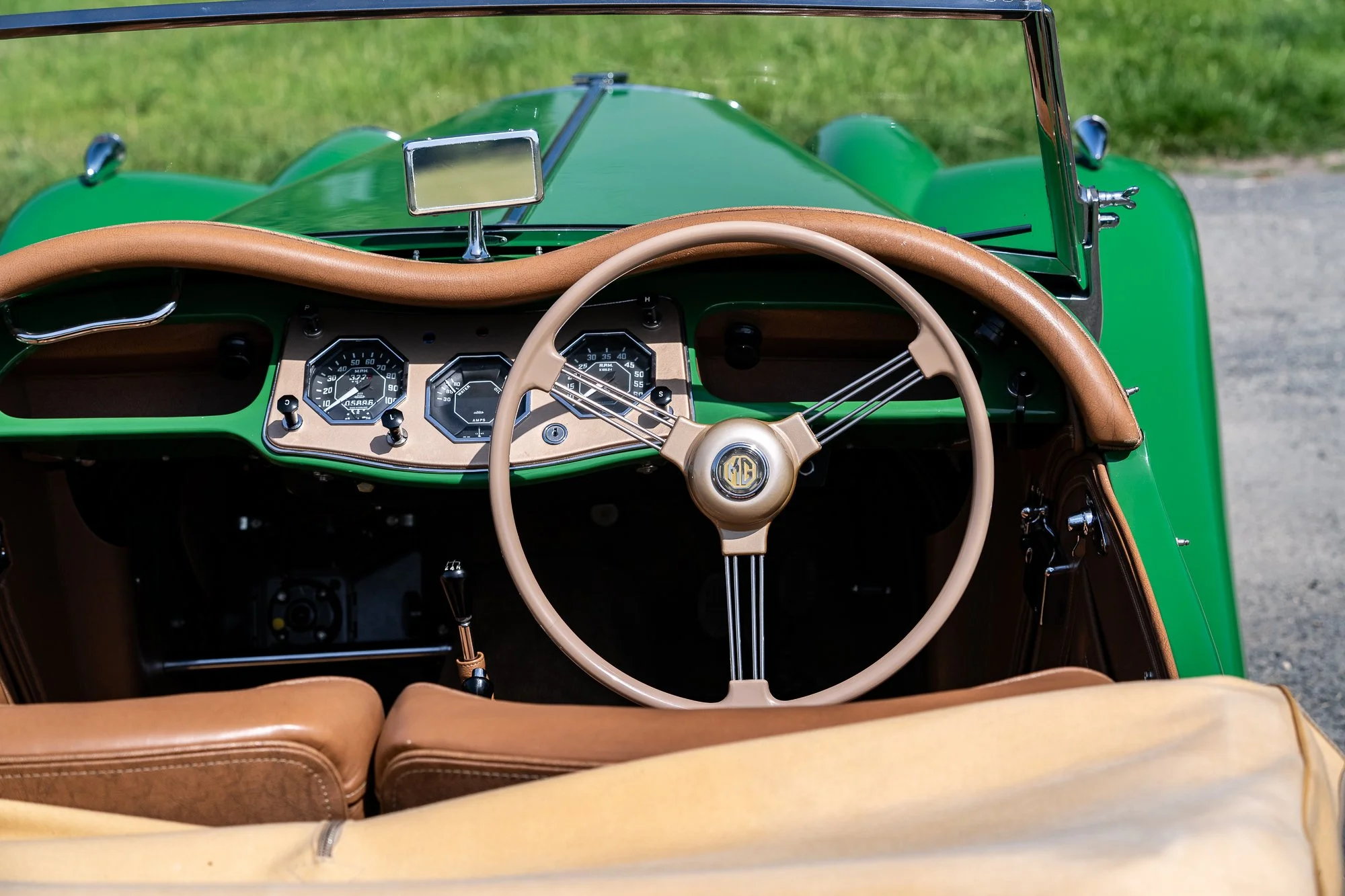 MG_TF_interior1-1.jpg
