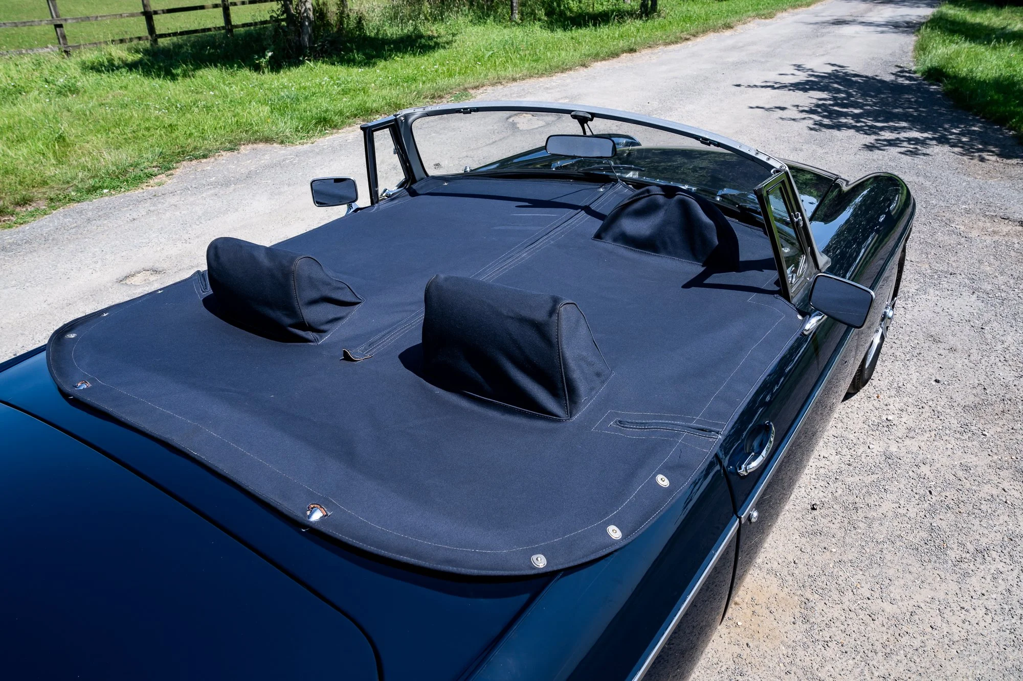 MG_Roadster_exterior-2.jpg