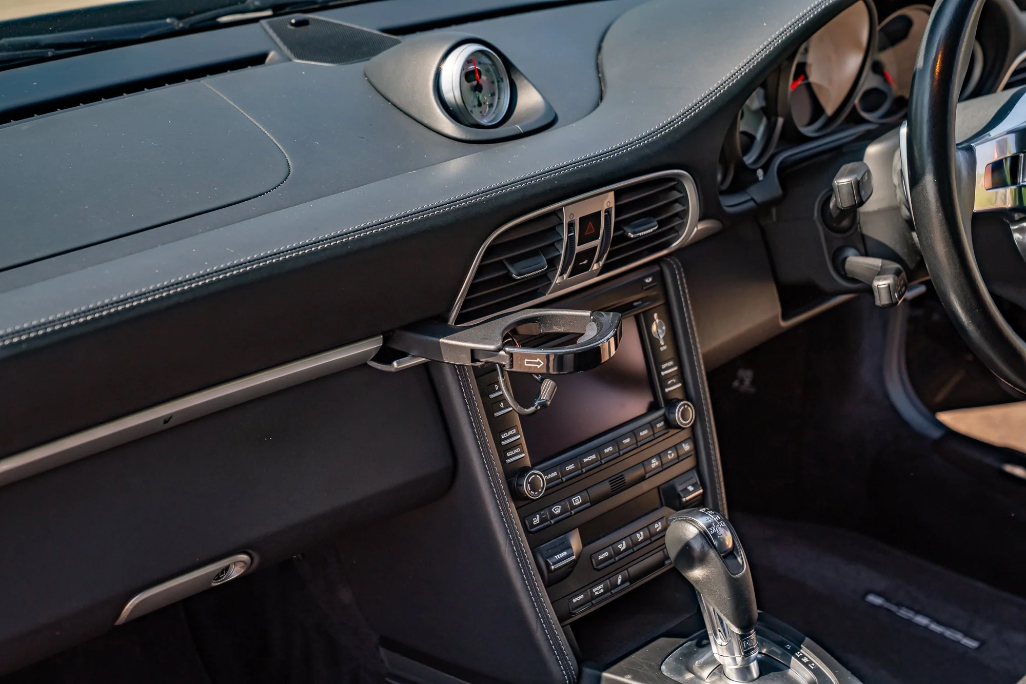 Porsche_911_Turbo S_interior-35.jpg