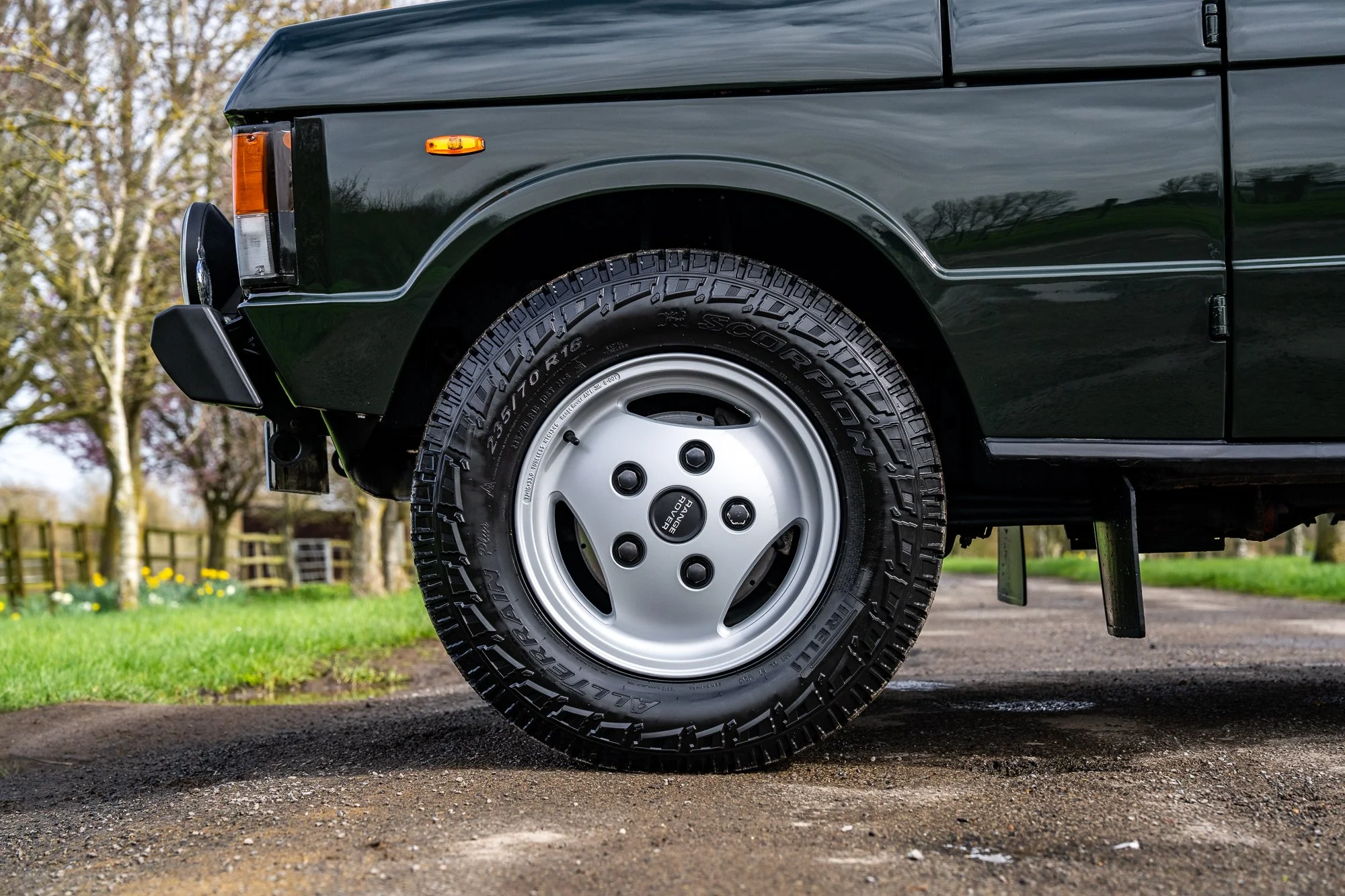 Range Rover V8_exterior1-4.jpg