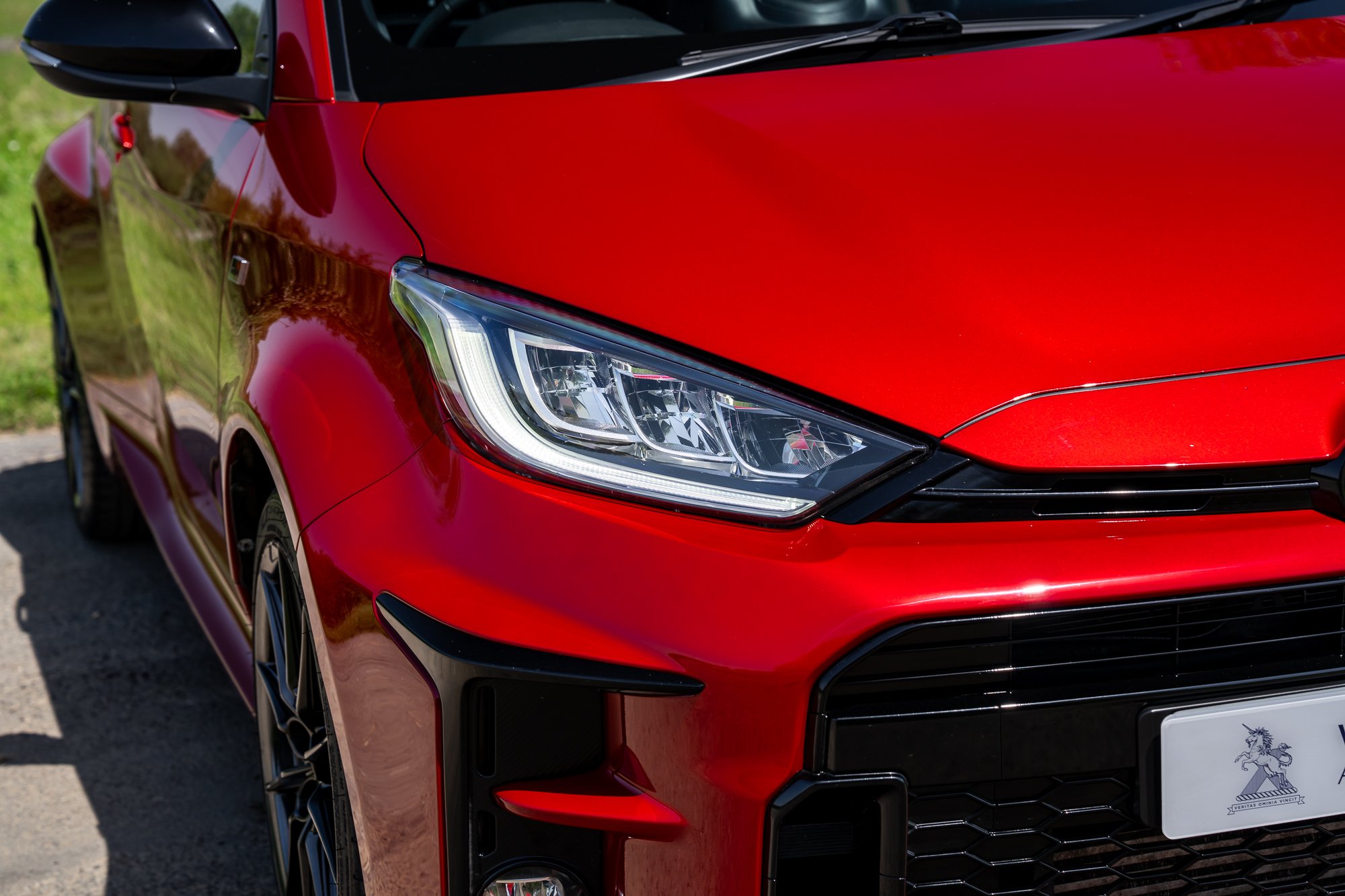 Toyota_Yaris_GR_Four_exterior-12.jpg