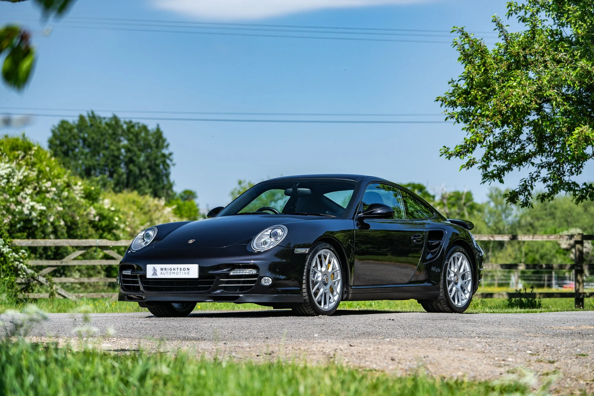 Porsche_911_Turbo S-7.jpg