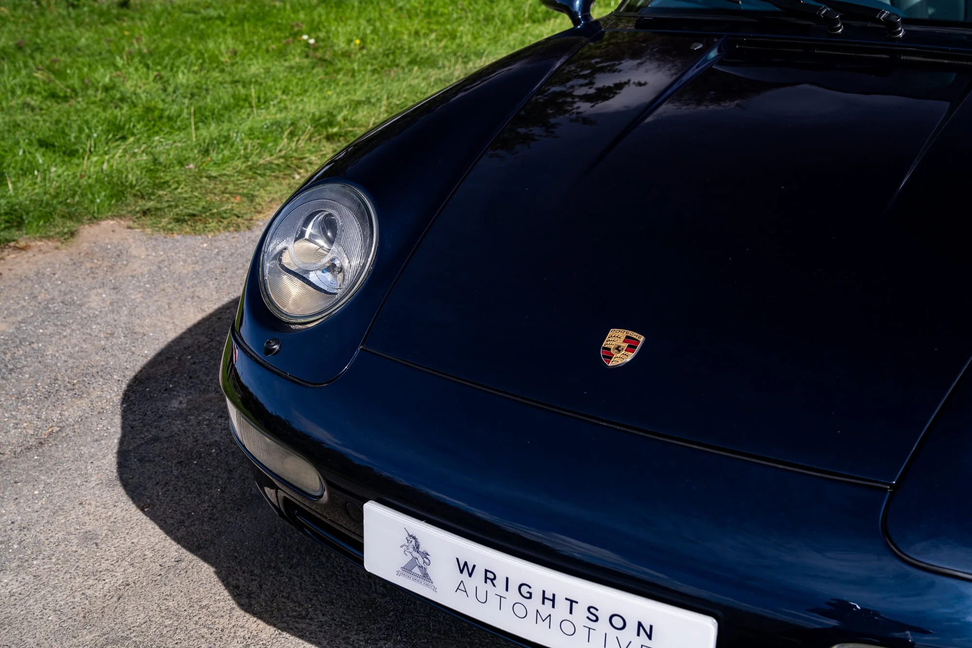 Porsche_993_Targa_exterior-14.jpg