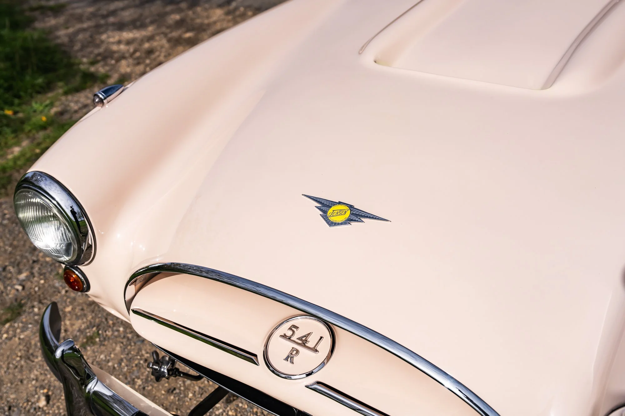 Jensen_541R_exterior-7.jpg