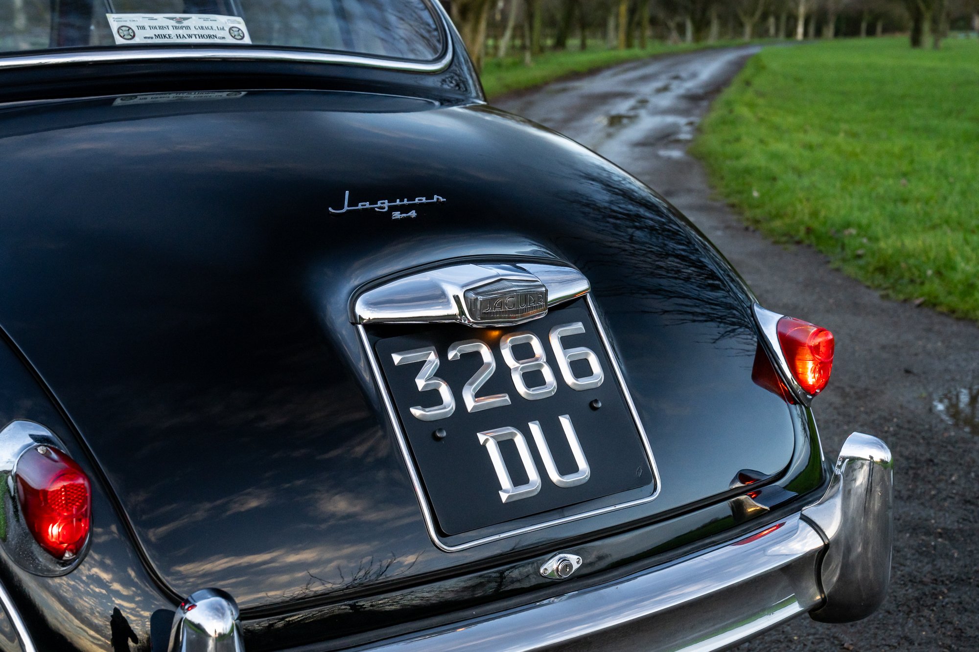 Jaguar_Mk2_4.3_exterior-19.jpg