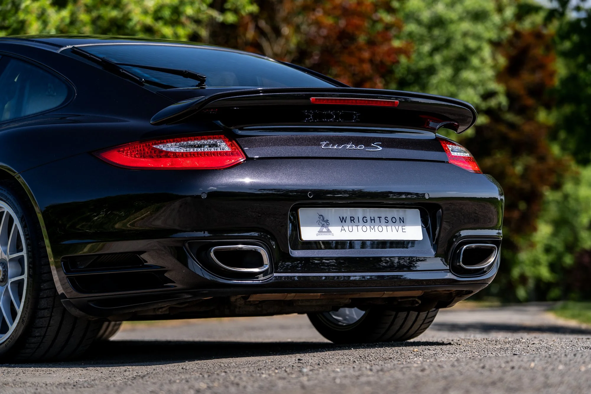 Porsche_911_Turbo S_exterior-20.jpg