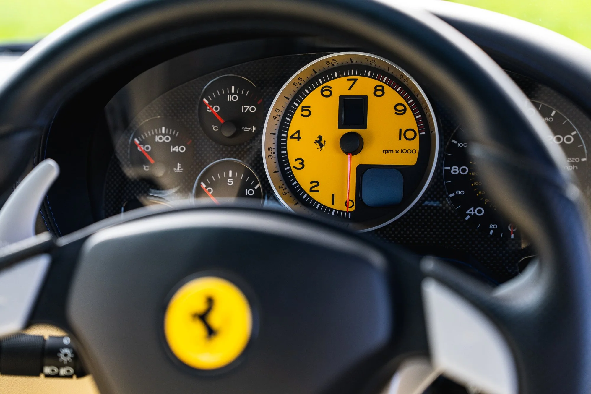 Ferrari_Superamerica_interior-27.jpg