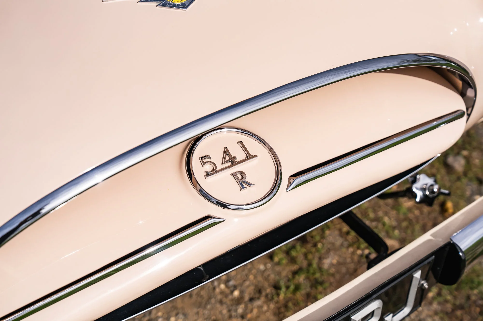 Jensen_541R_exterior-5.jpg