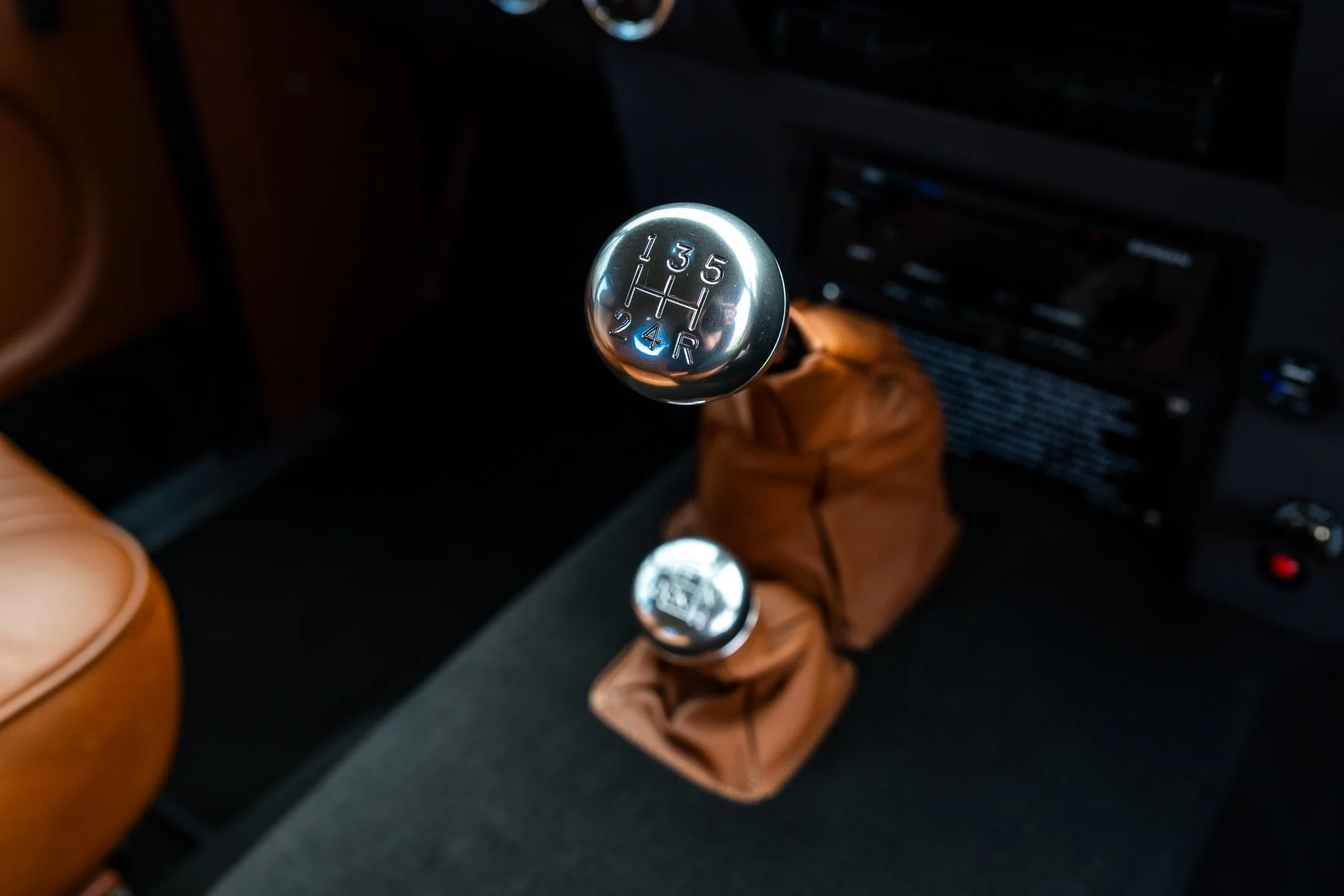 Range Rover V8_interior-27.jpg