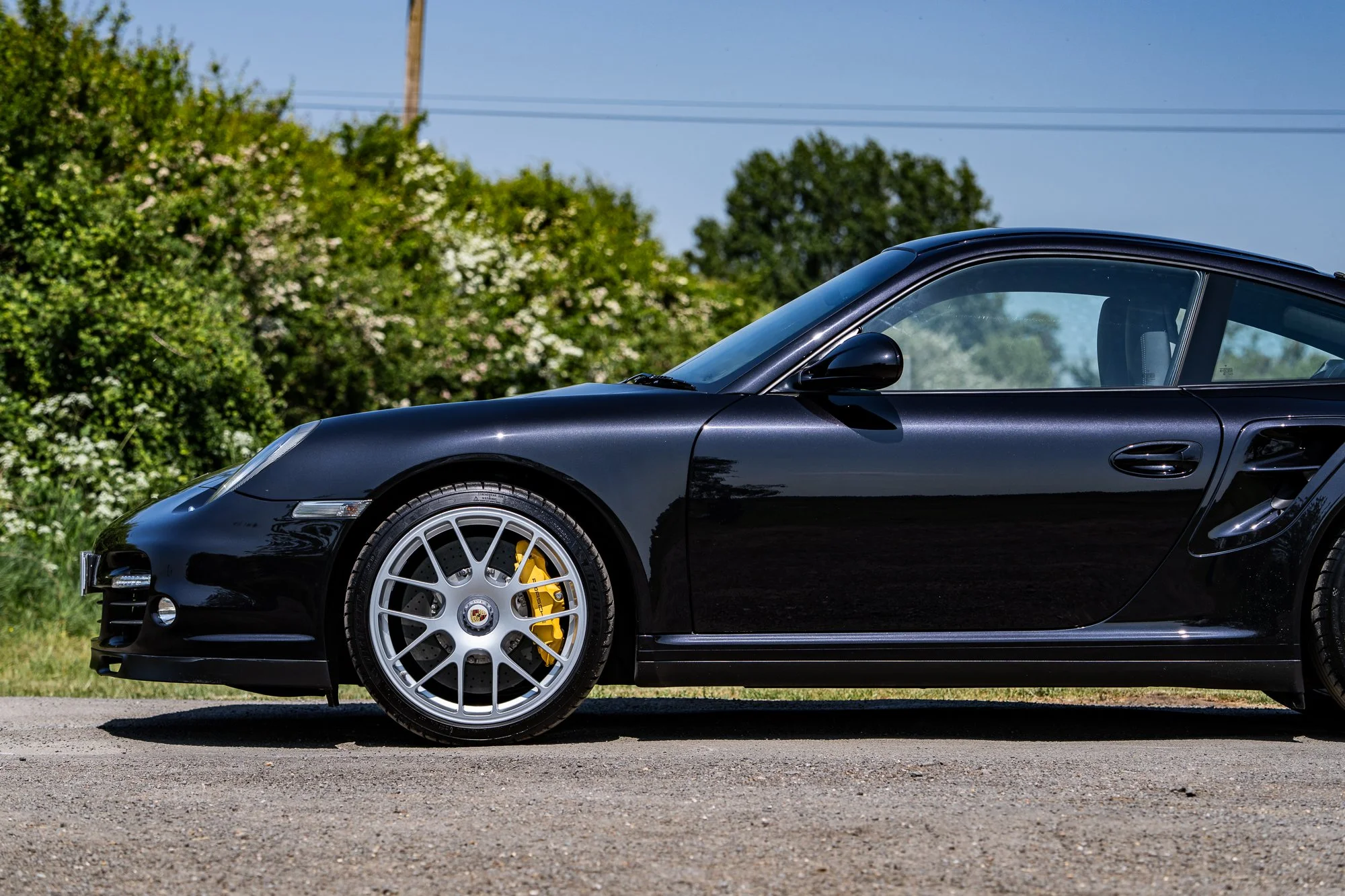 Porsche_911_Turbo S_exterior-9.jpg