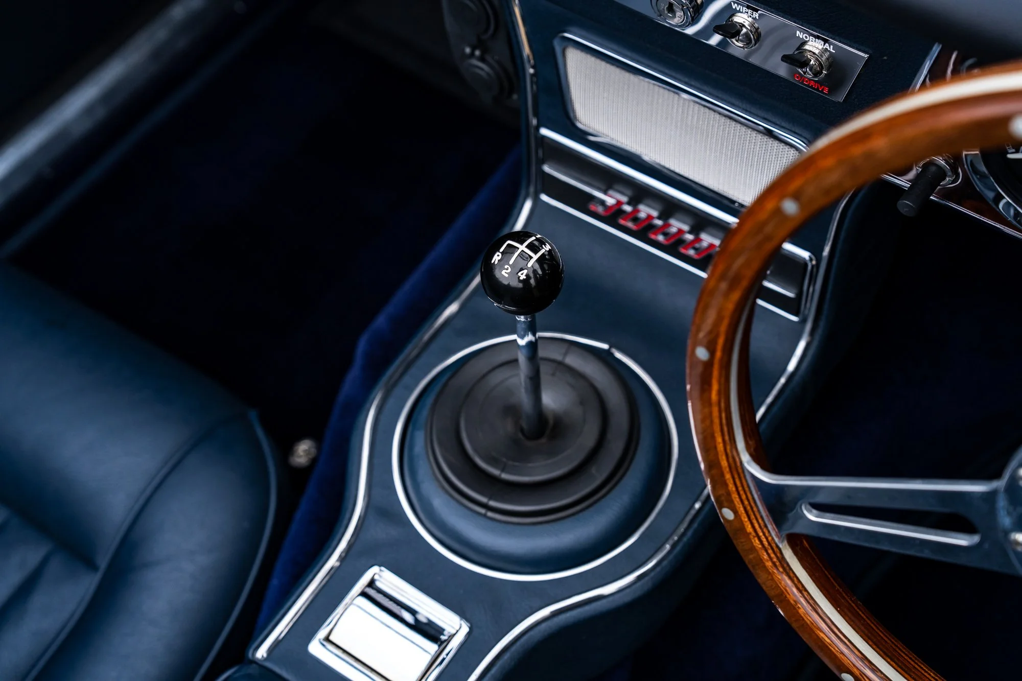 Austin Healey 3000_interior-11.jpg