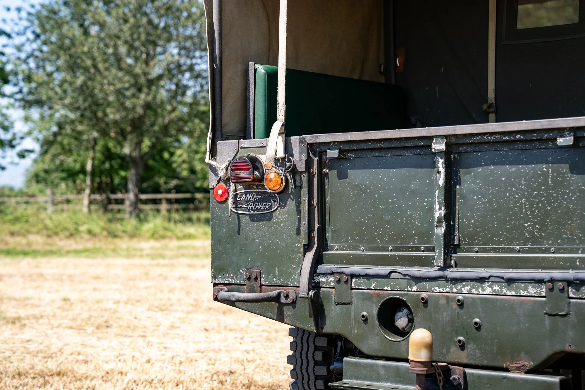 LandRover_Series1_exterior-11.jpg