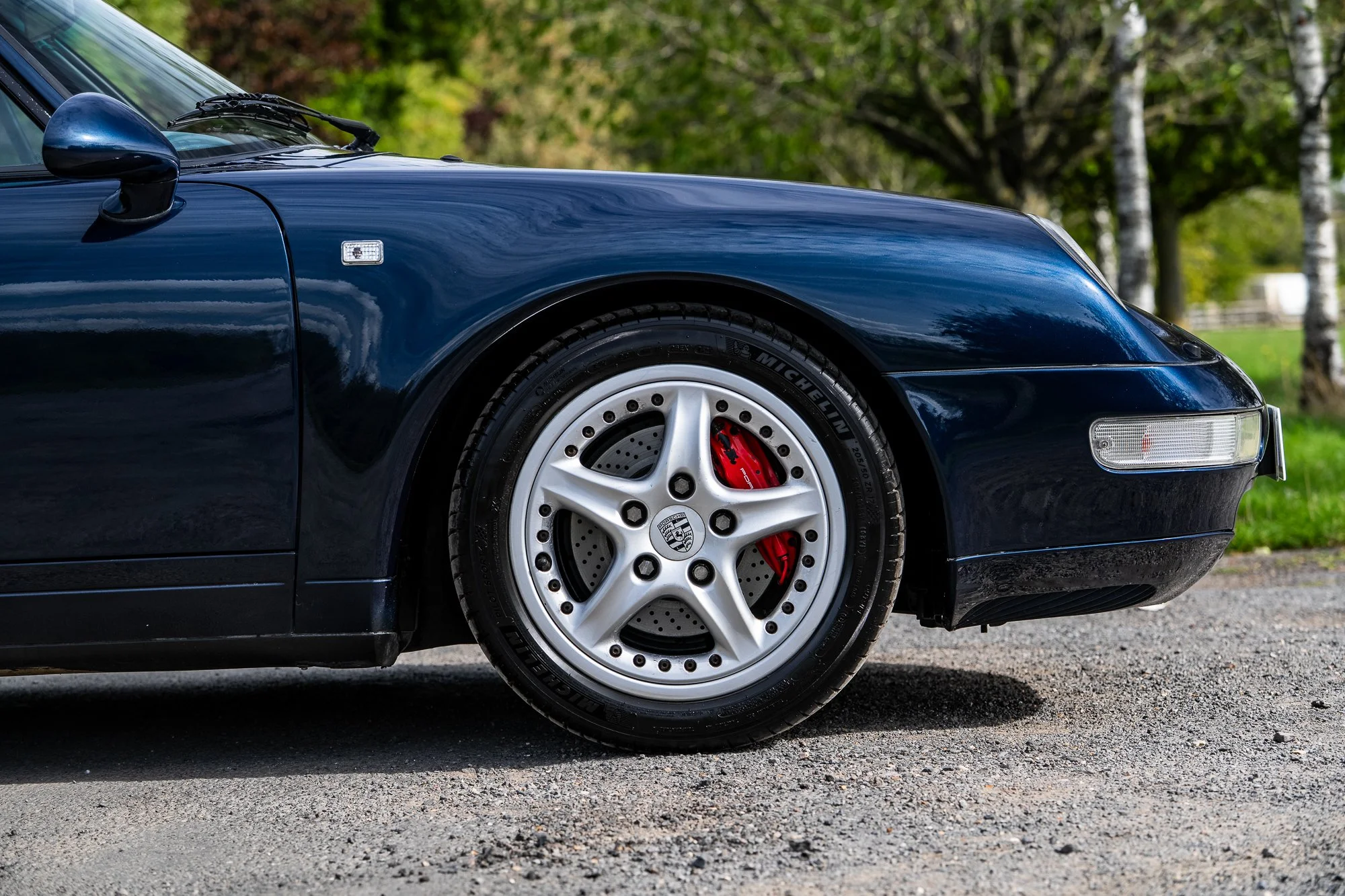 Porsche_993_Targa_exterior1-3.jpg