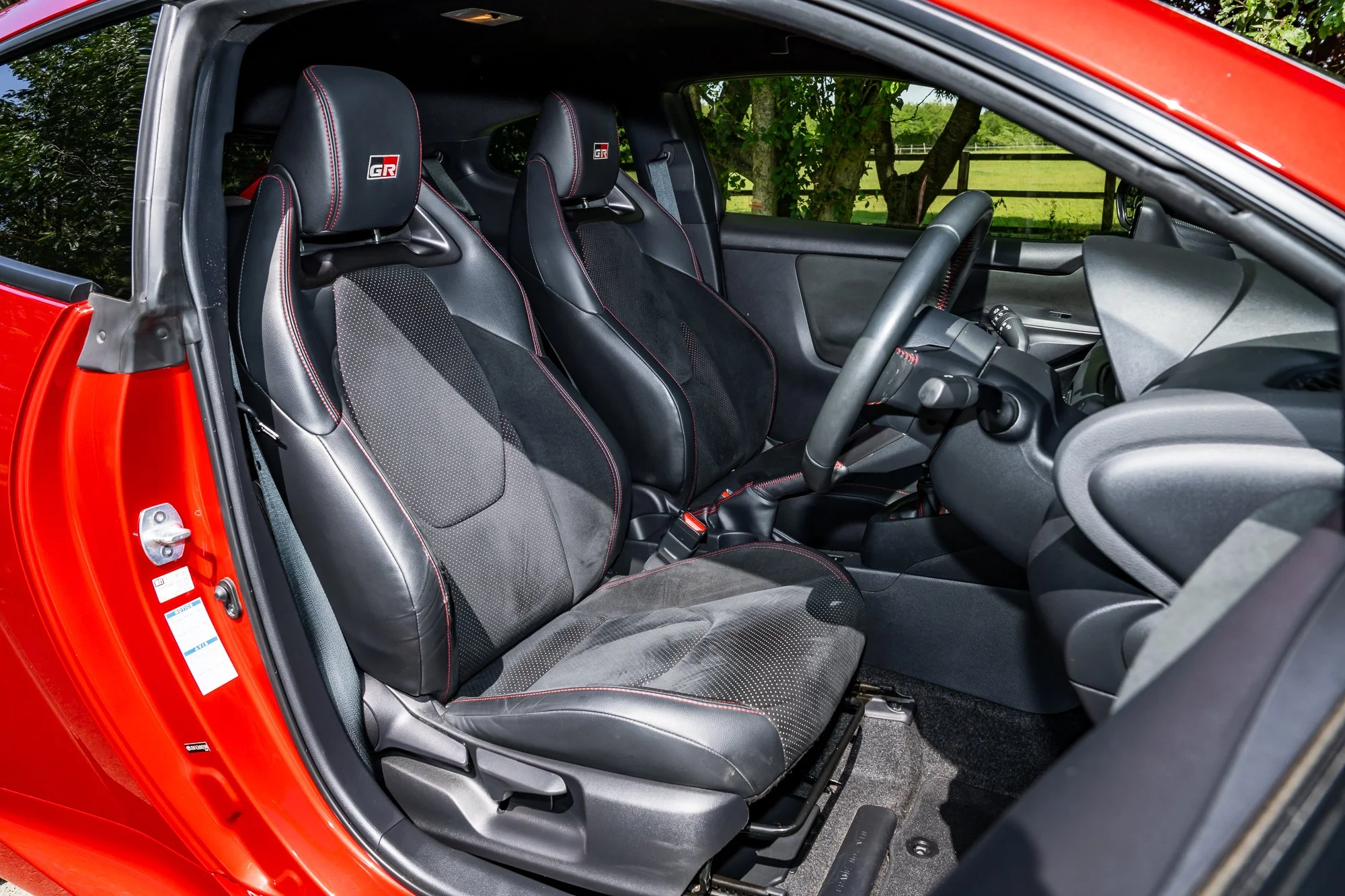 Toyota_Yaris_GR_Four_interior-7.jpg