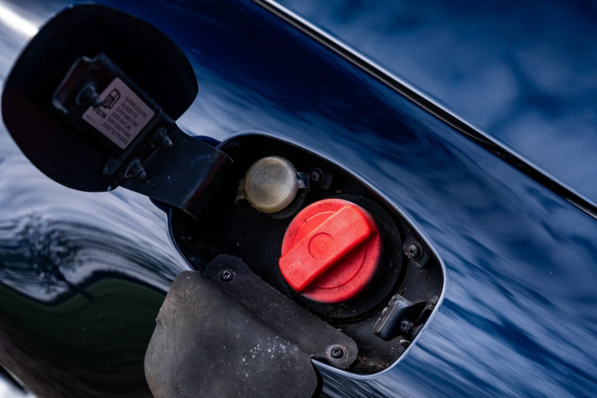 Porsche_993_Targa_exterior-1.jpg