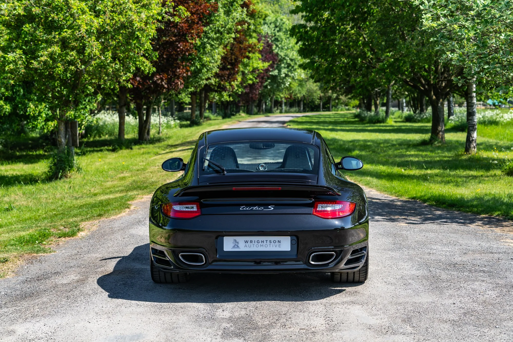 Porsche_911_Turbo S-8.jpg