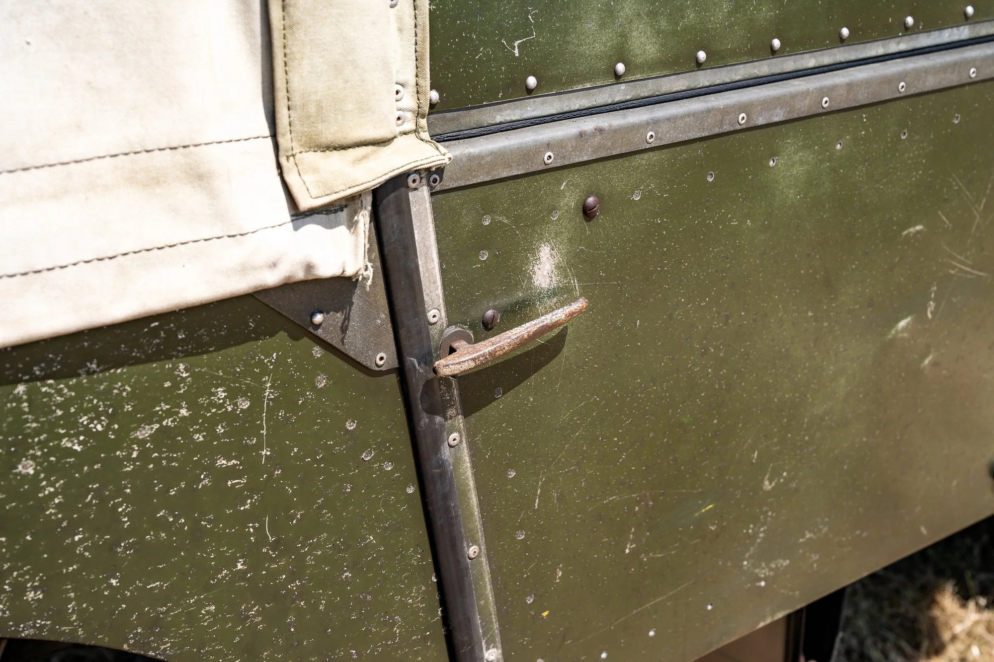 LandRover_Series1_exterior-17.jpg