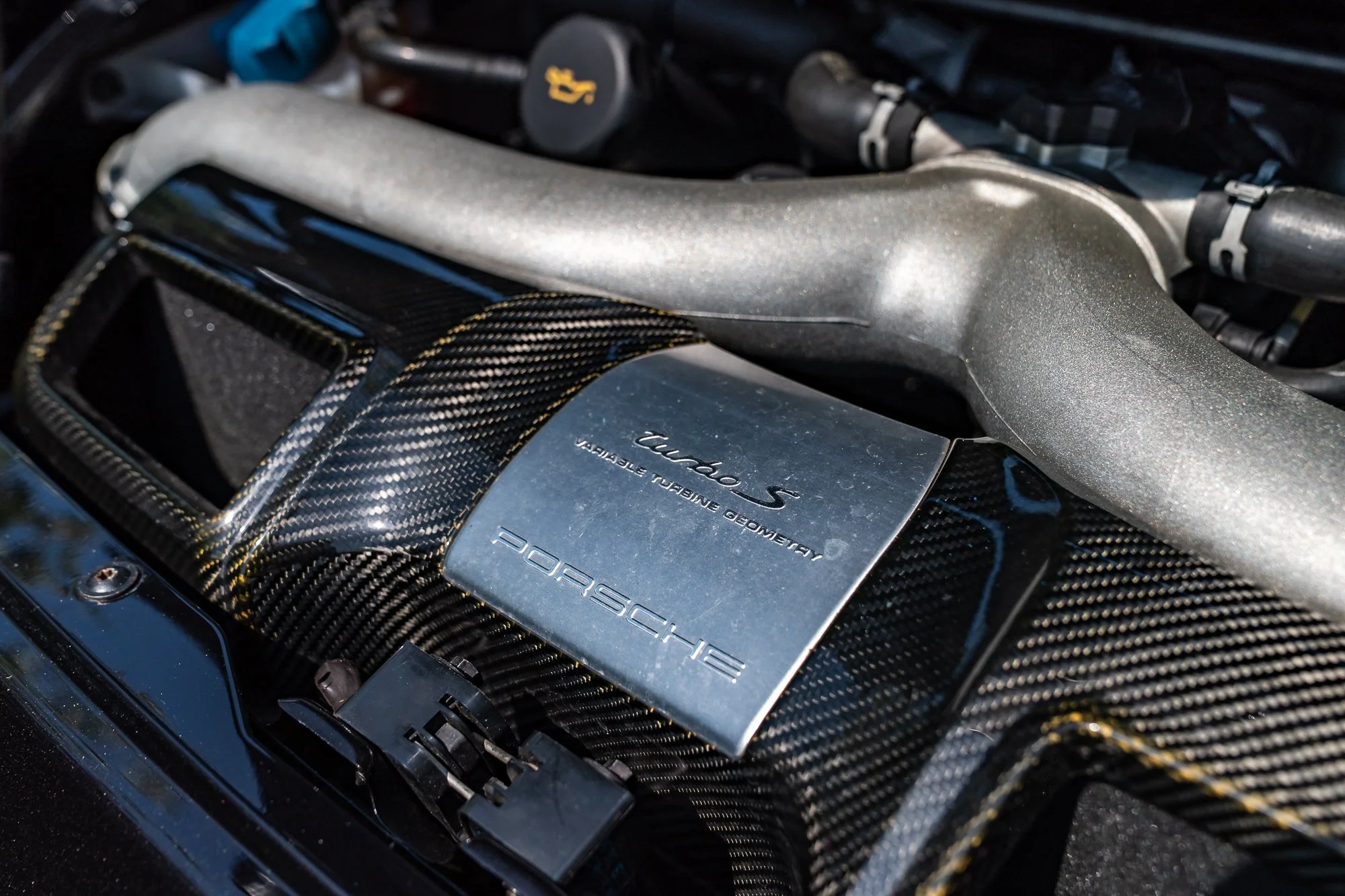 Porsche_911_Turbo S_engine-4.jpg