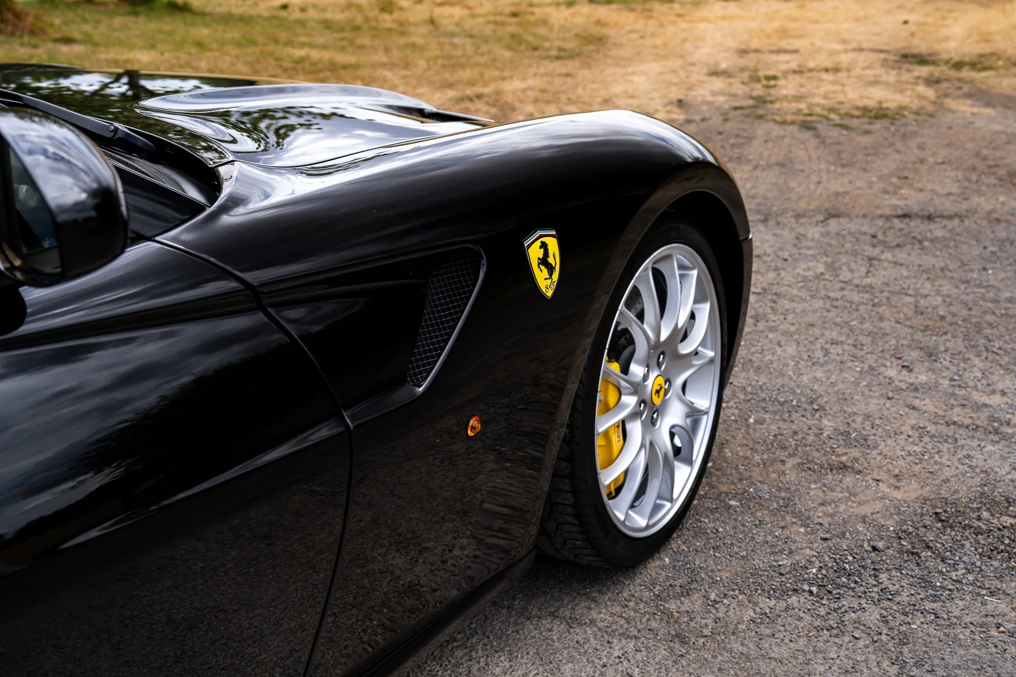 Ferrari_599_GTB_exterior-5.jpg