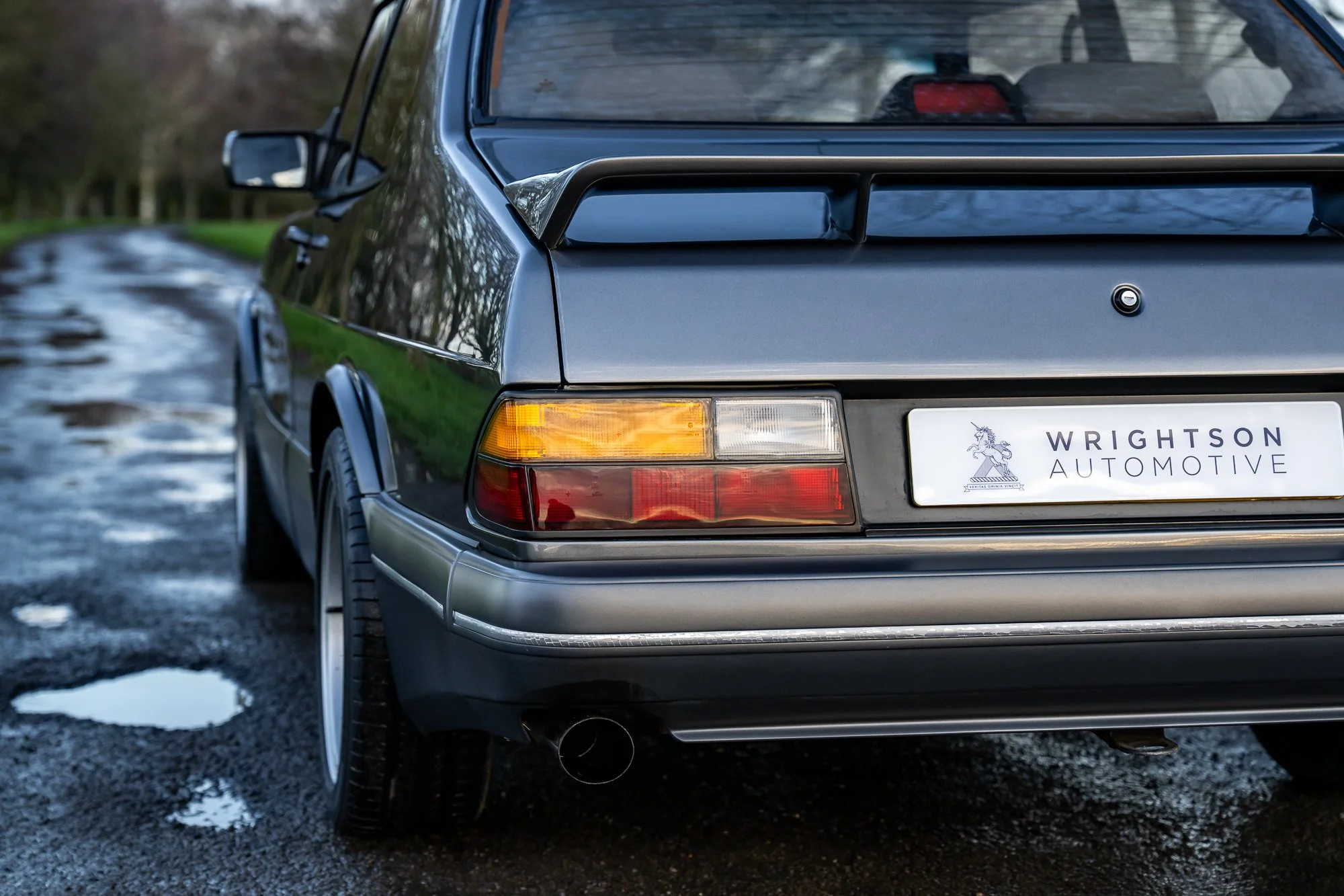 Saab_900_Turbo_exterior-18.jpg