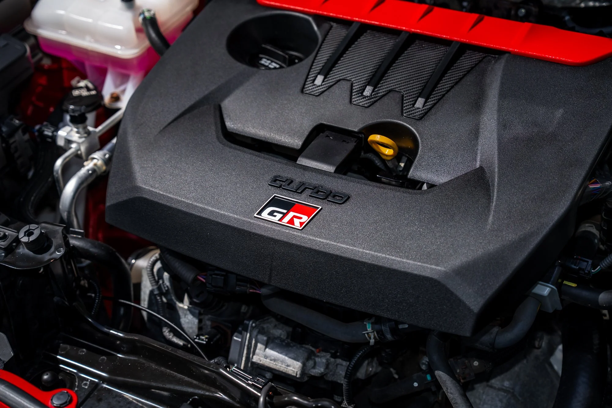 Toyota_Yaris_GR_Four_engine-3.jpg