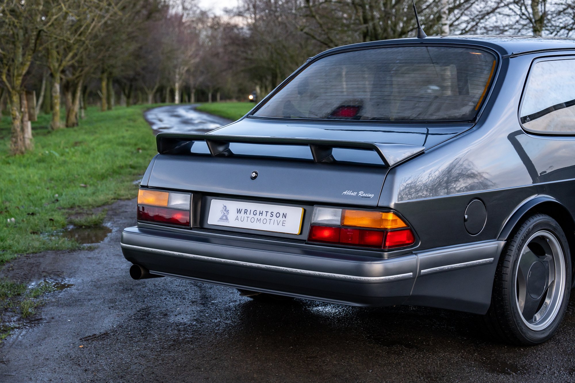Saab_900_Turbo_exterior-16.jpg