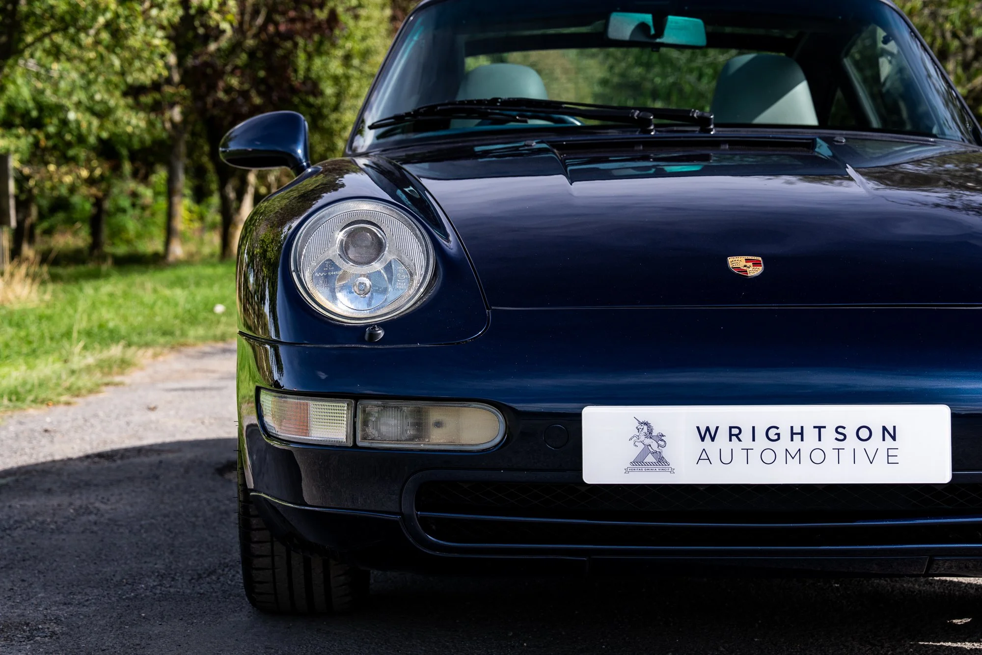 Porsche_993_Targa_exterior-11.jpg