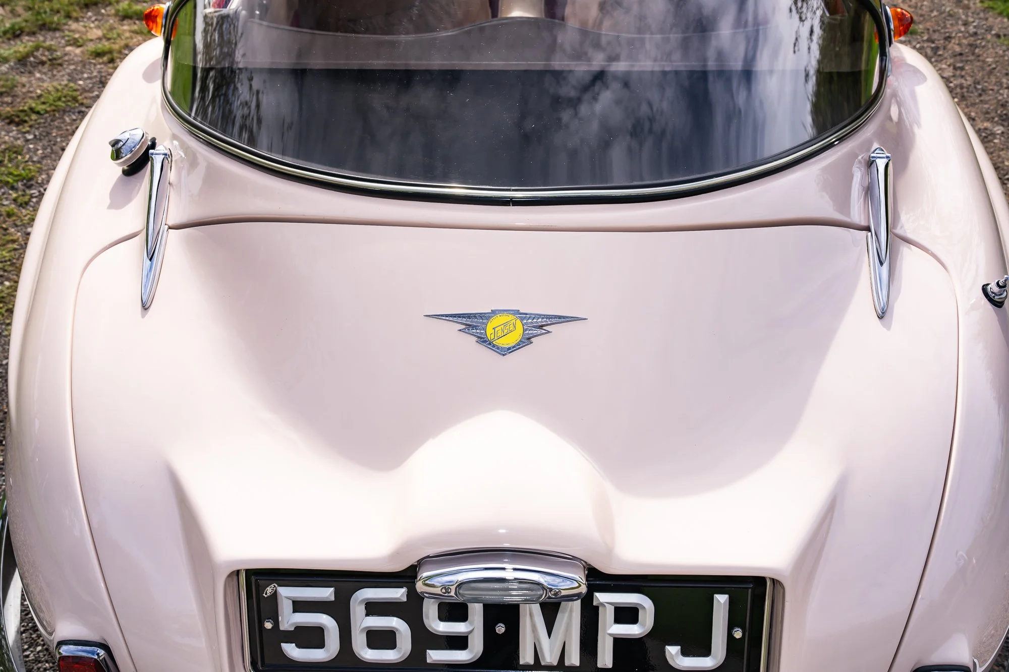 Jensen_541R_exterior-1.jpg