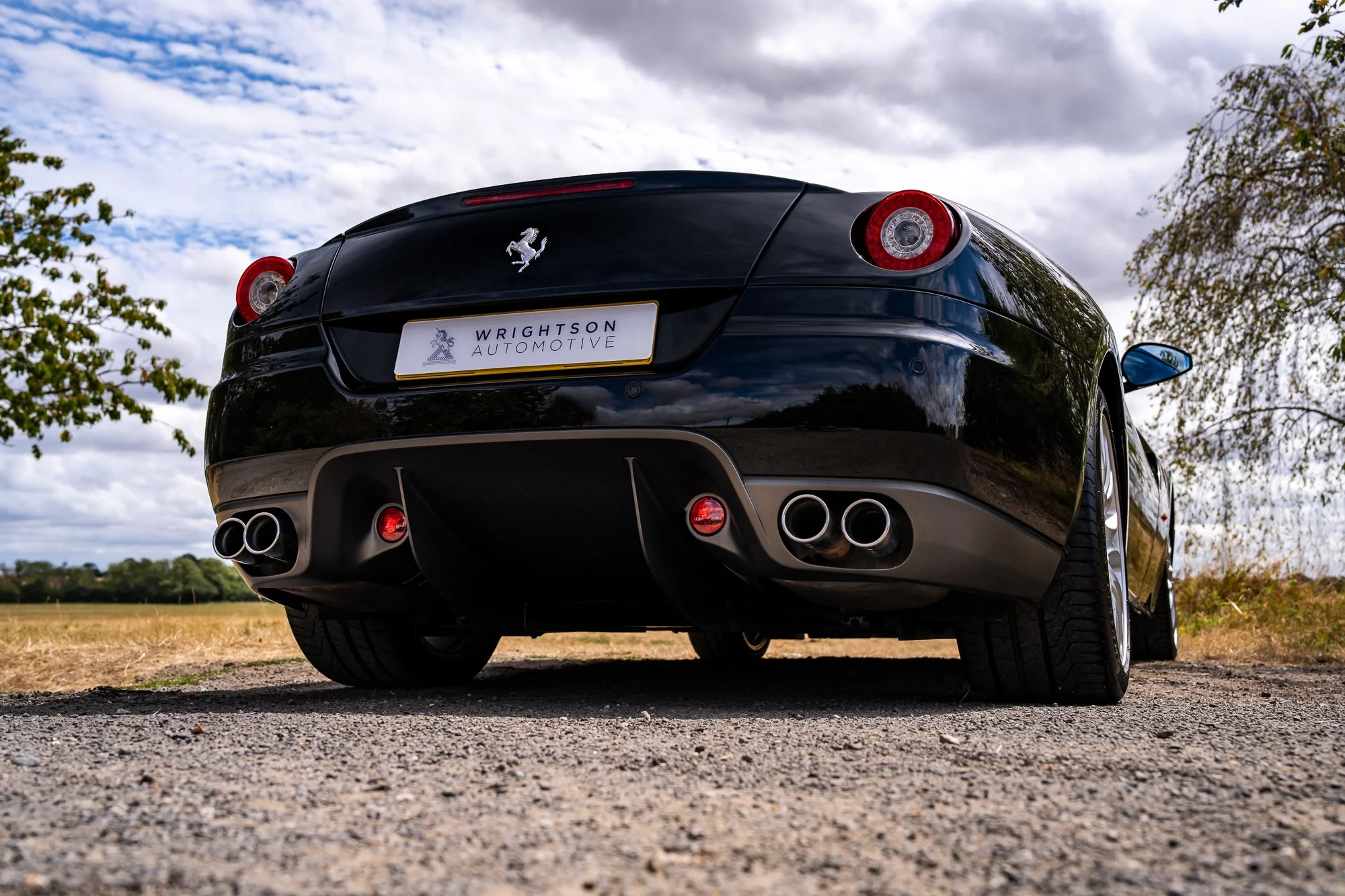 Ferrari_599_GTB_exterior-14.jpg