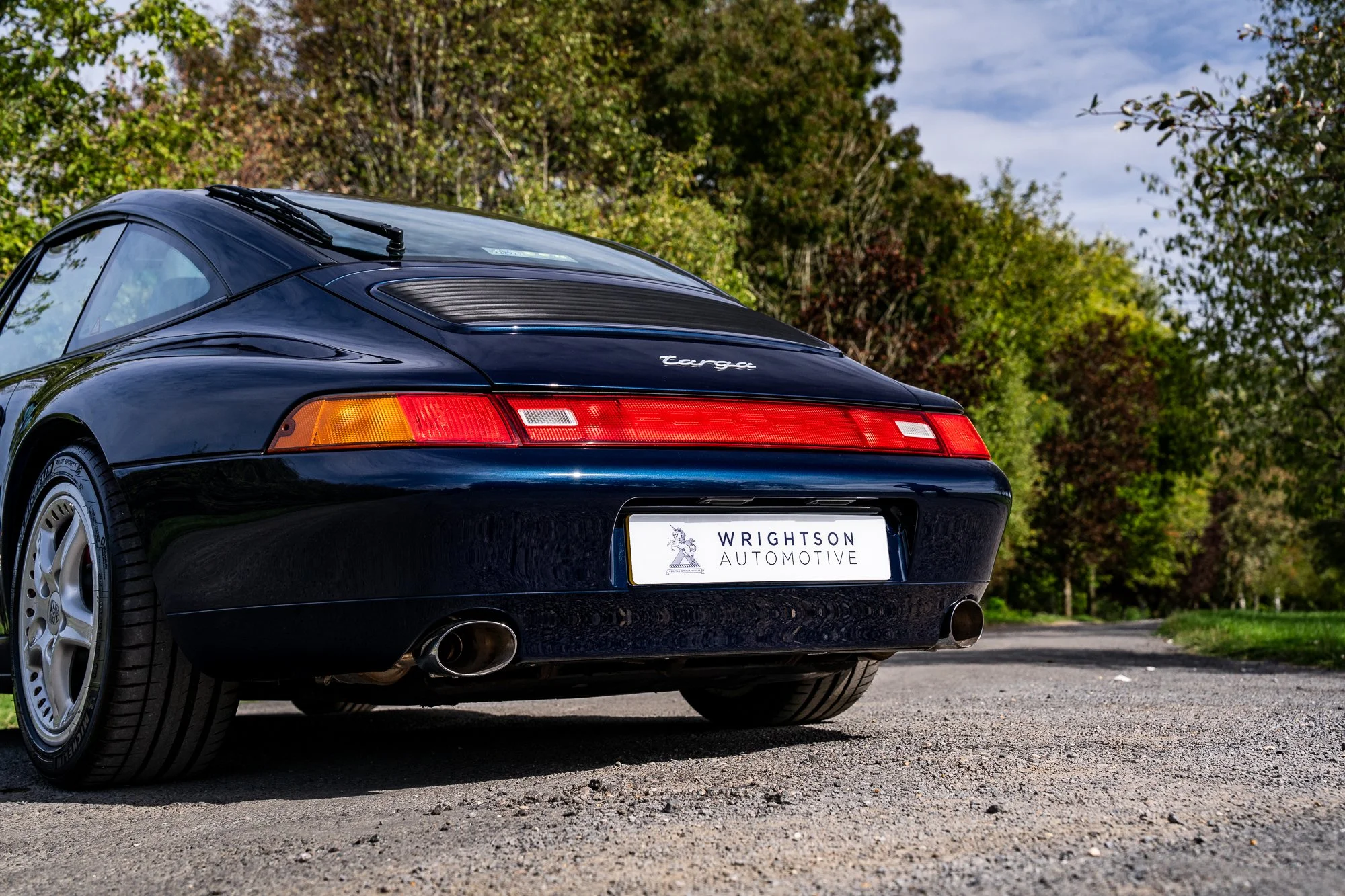 Porsche_993_Targa_exterior-5.jpg