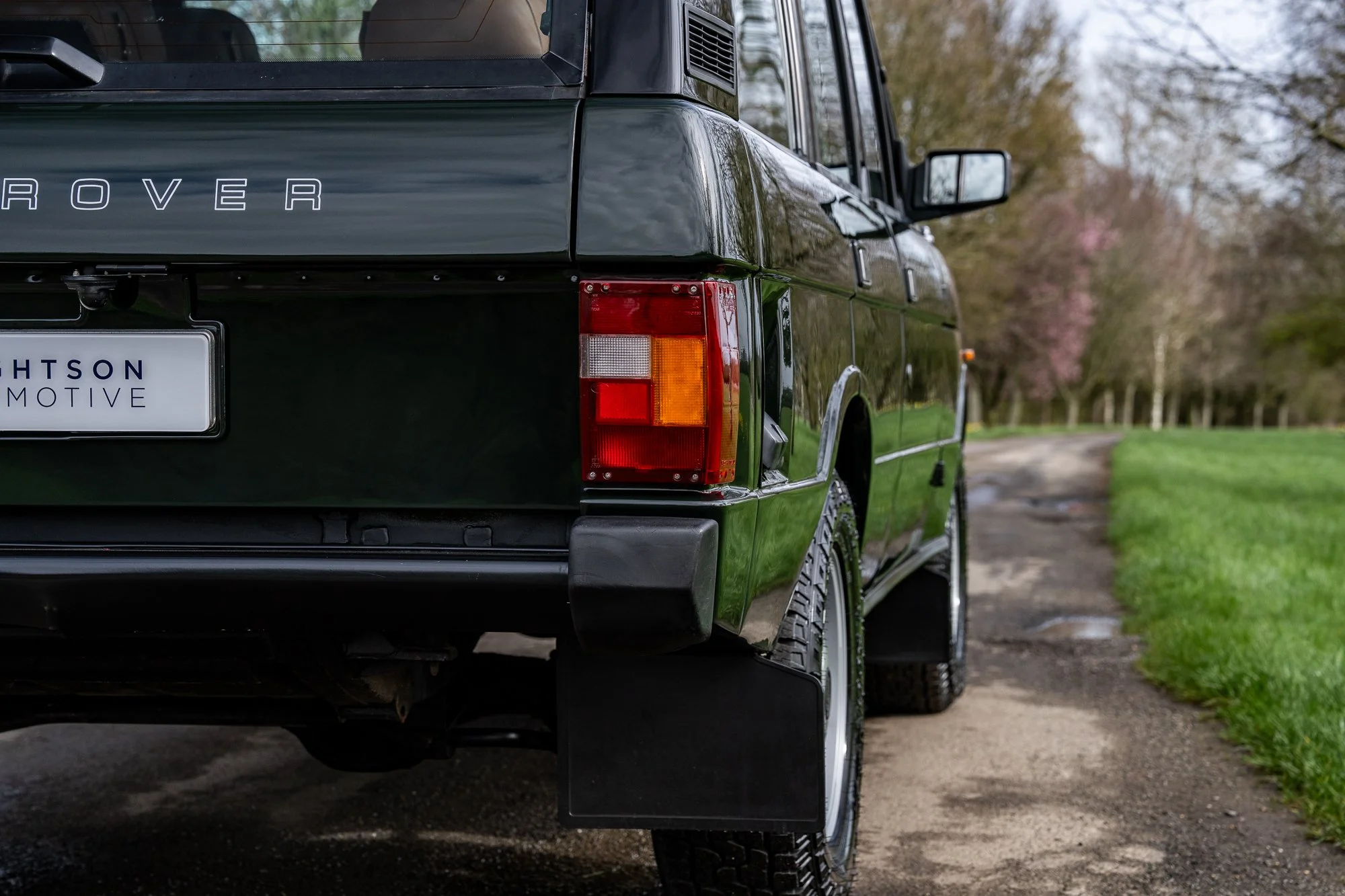 Range Rover V8_exterior-21.jpg