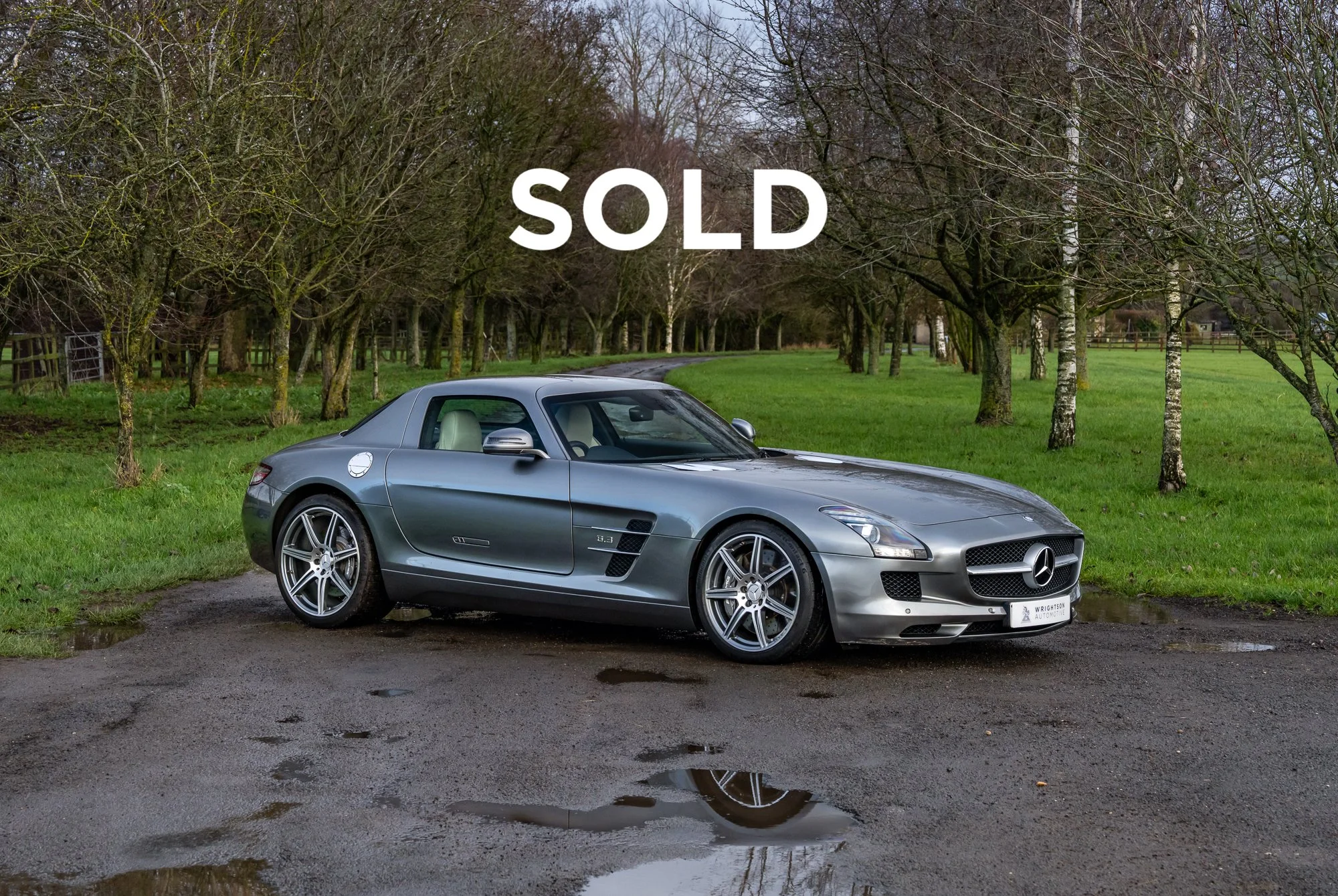 Mercedes-Benz SLS AMG