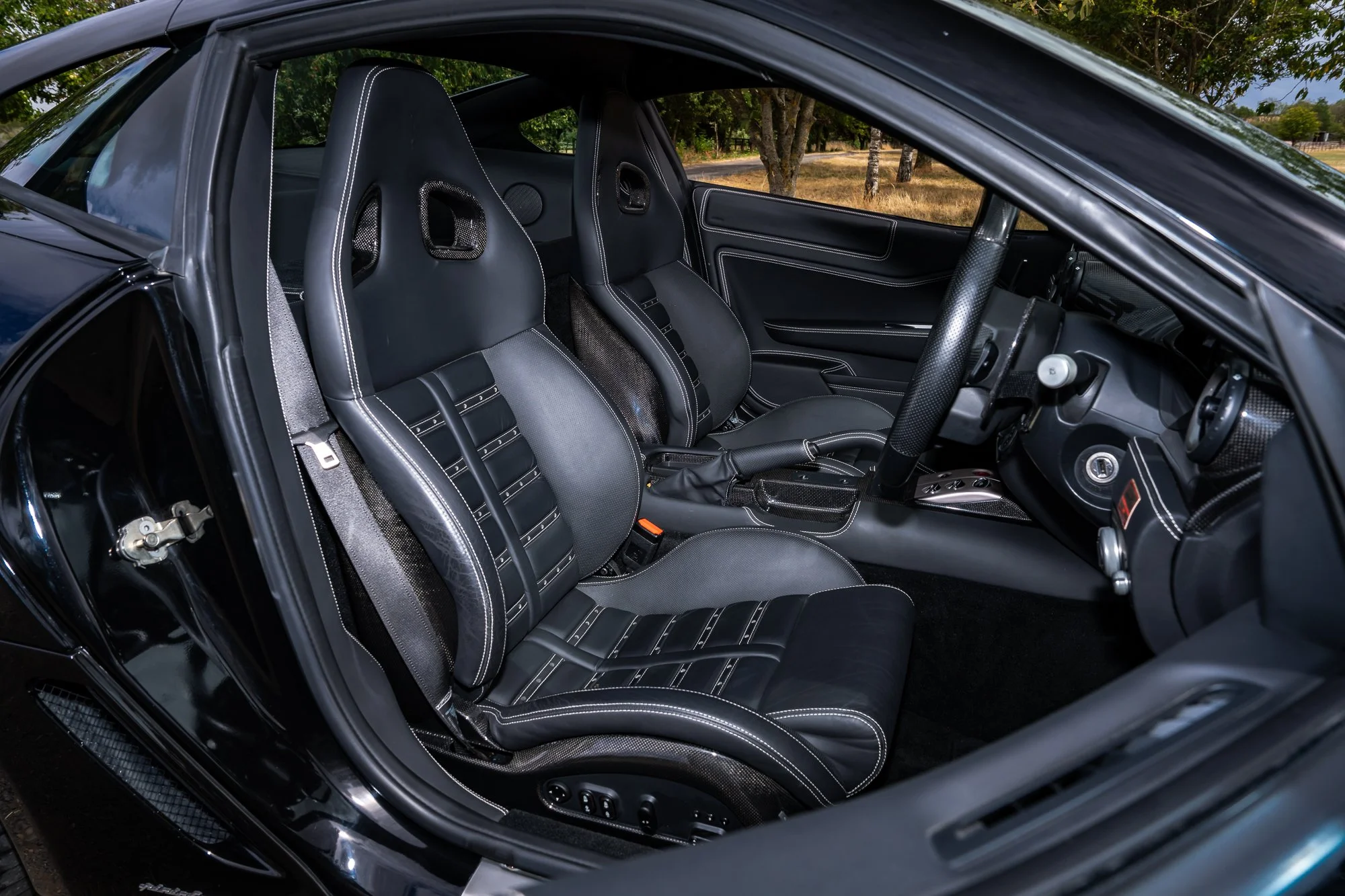 Ferrari_599_GTB_interior-20.jpg