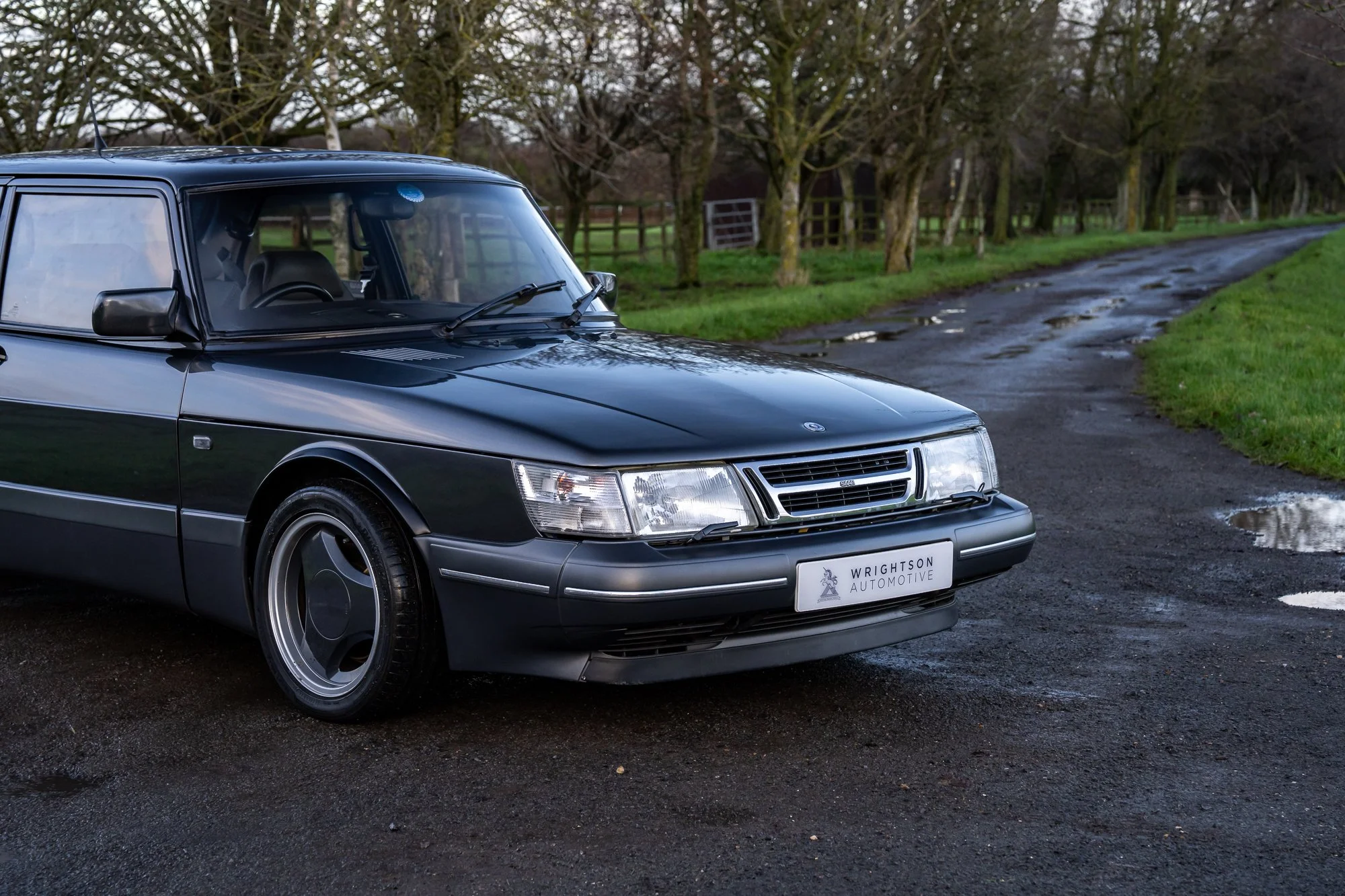 Saab_900_Turbo_exterior-14.jpg