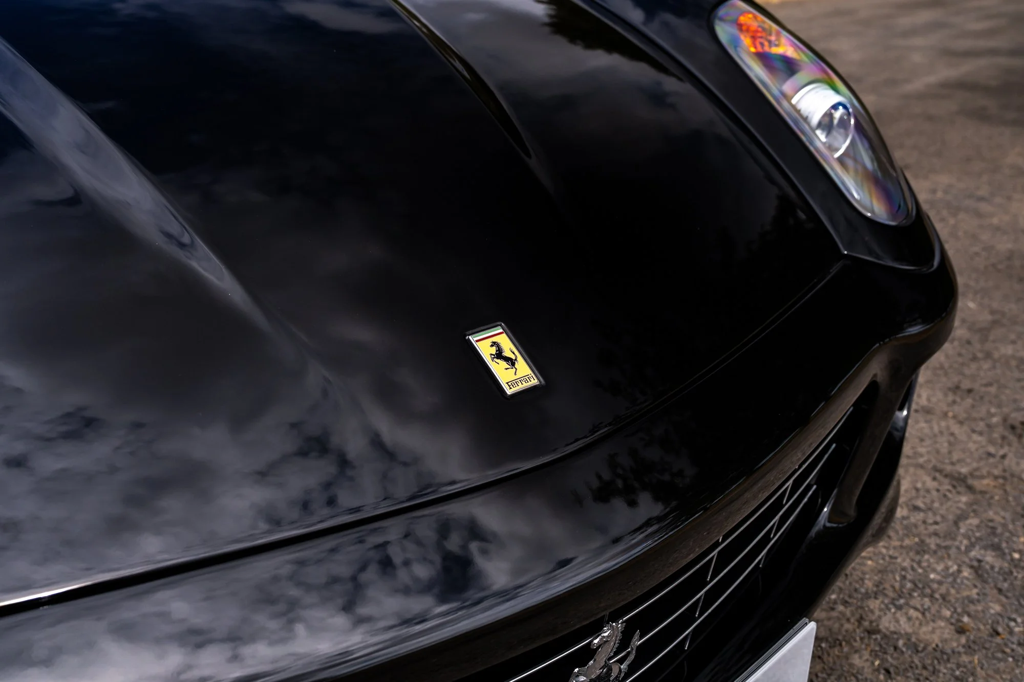 Ferrari_599_GTB_exterior-2.jpg