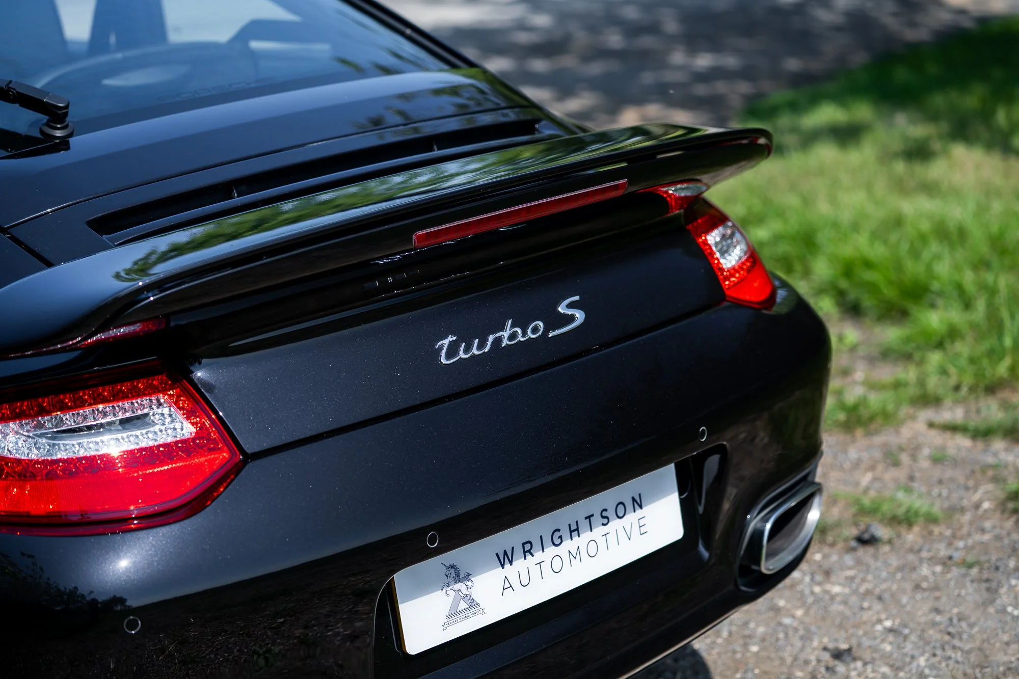 Porsche_911_Turbo S_exterior-1.jpg