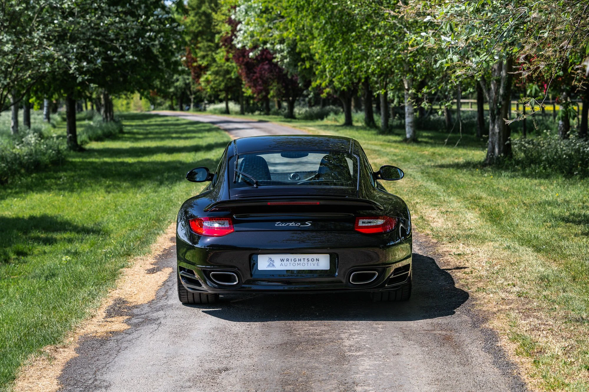 Porsche_911_Turbo S-15.jpg