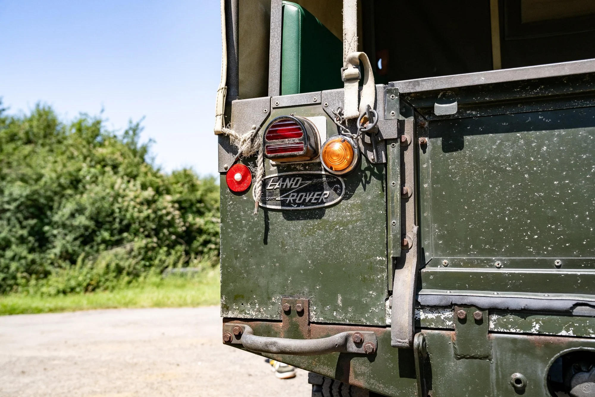 LandRover_Series1_exterior-6.jpg