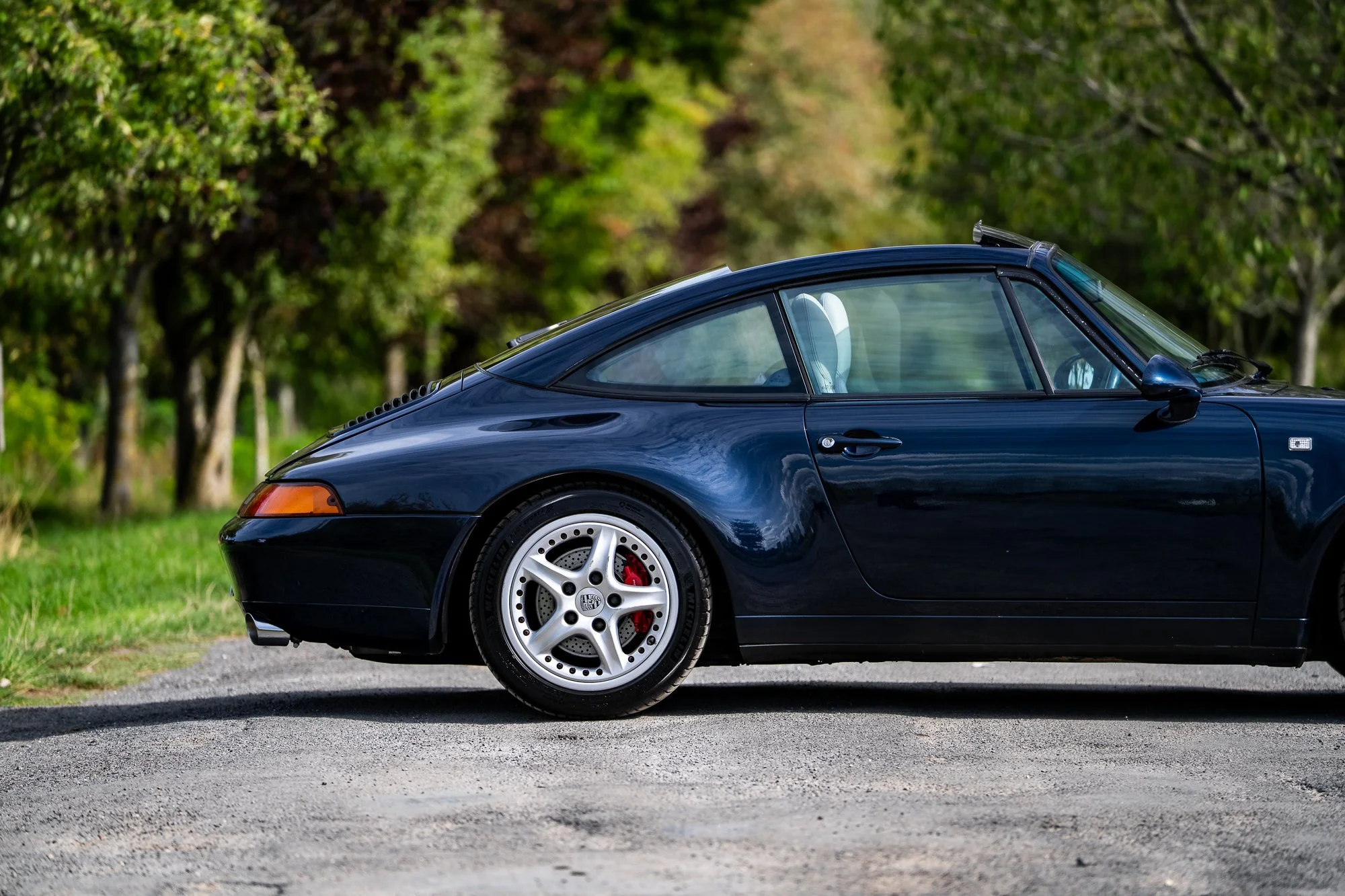 Porsche_993_Targa_exterior-18.jpg