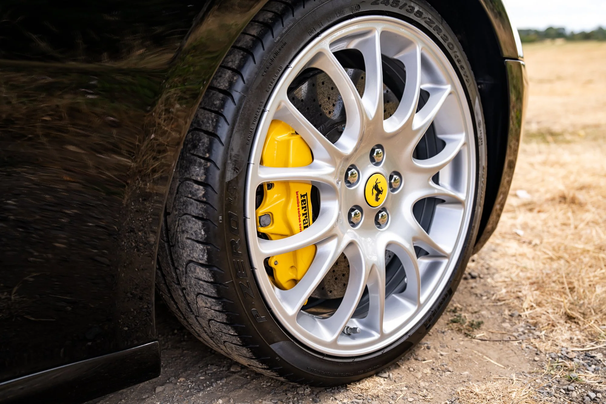 Ferrari_599_GTB_exterior1-1.jpg